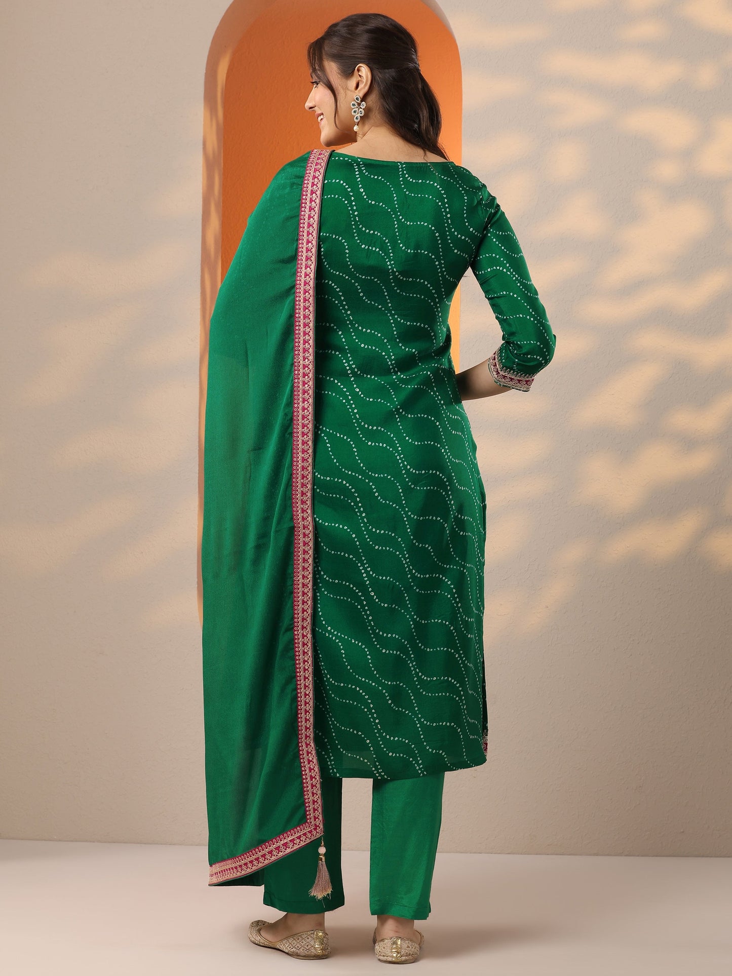 Green Printed Silk Blend Straight Suit Set With Dupatta