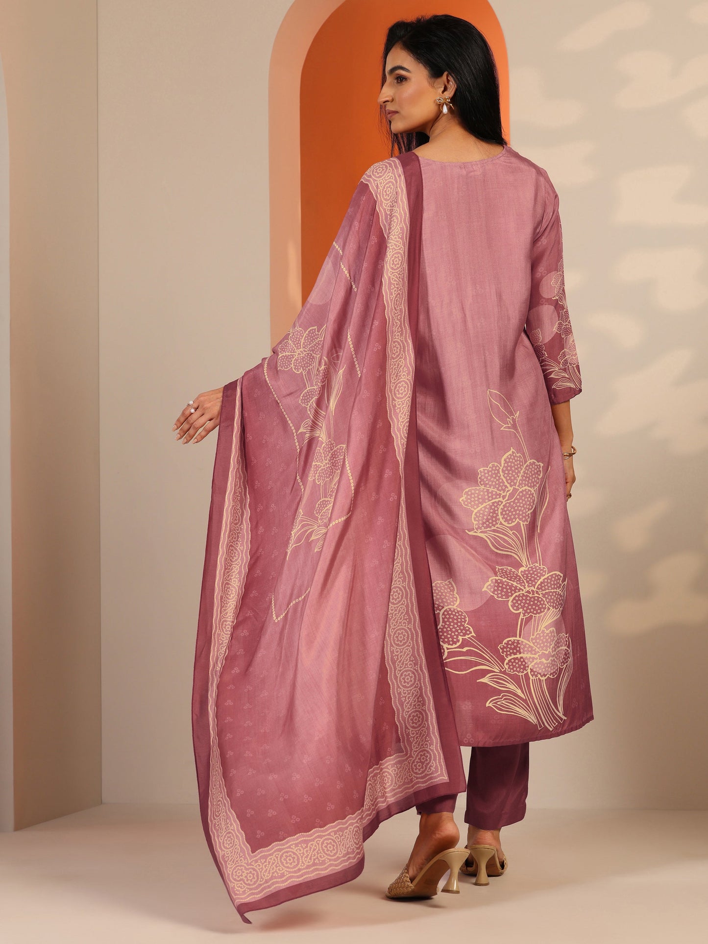 Pink Printed Muslin Straight Suit Set With Dupatta