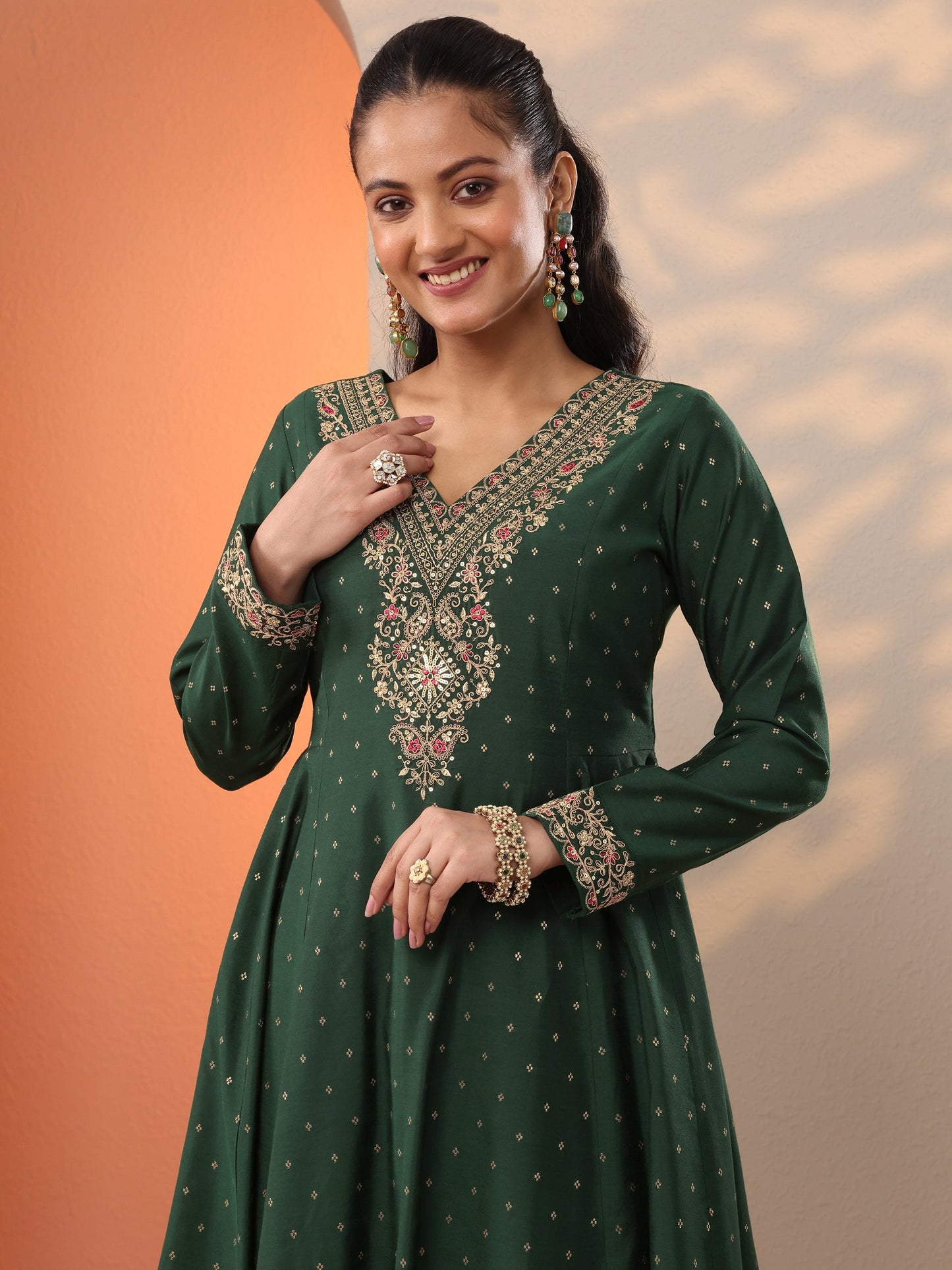 Green Embroidered Silk Blend Anarkali Suit Set With Dupatta