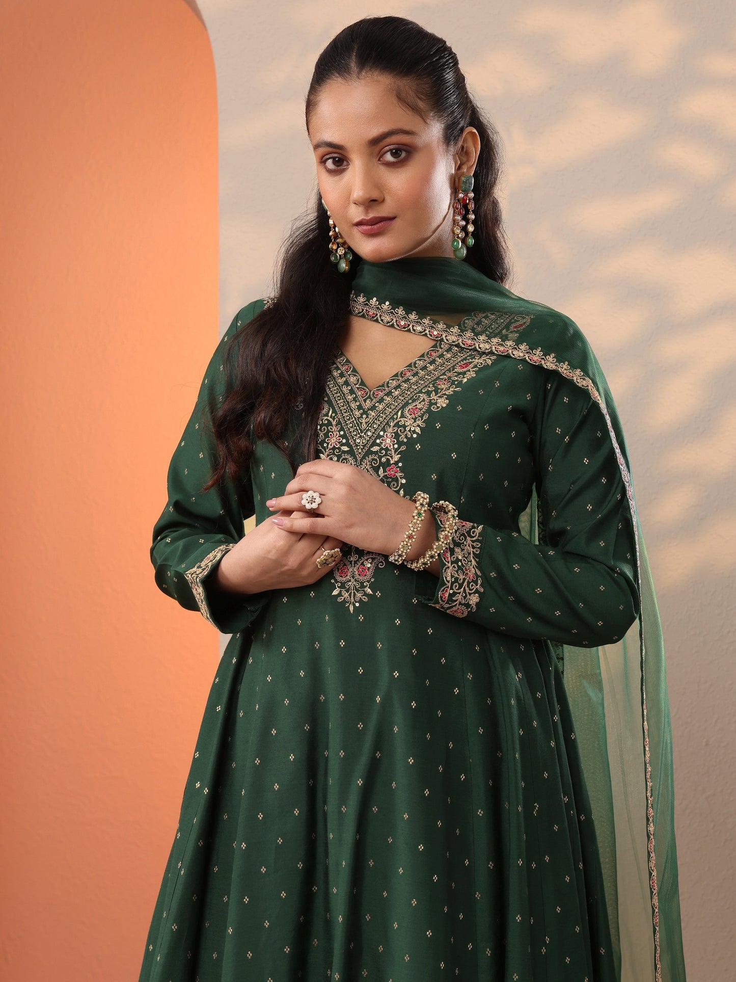 Green Embroidered Silk Blend Anarkali Suit Set With Dupatta