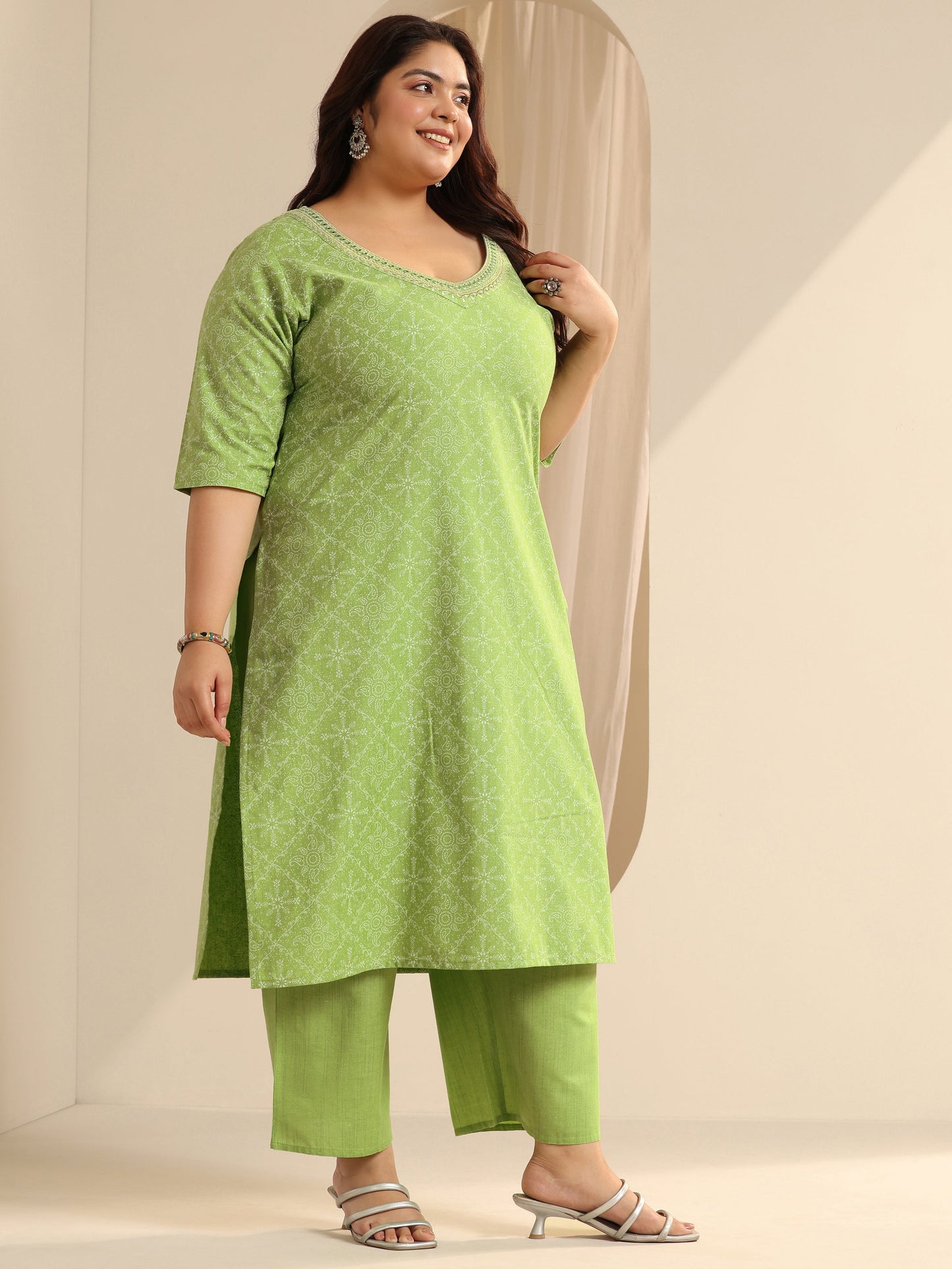 Plus Size Green Printed Cotton Blend Straight Suit Set With Dupatta
