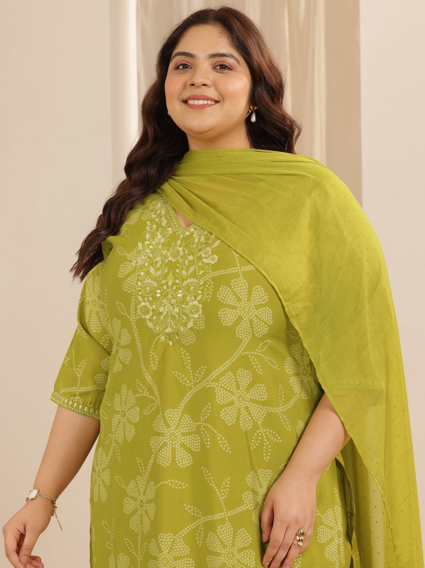 Plus Size Green Printed Silk blend Straight Suit Set With Dupatta