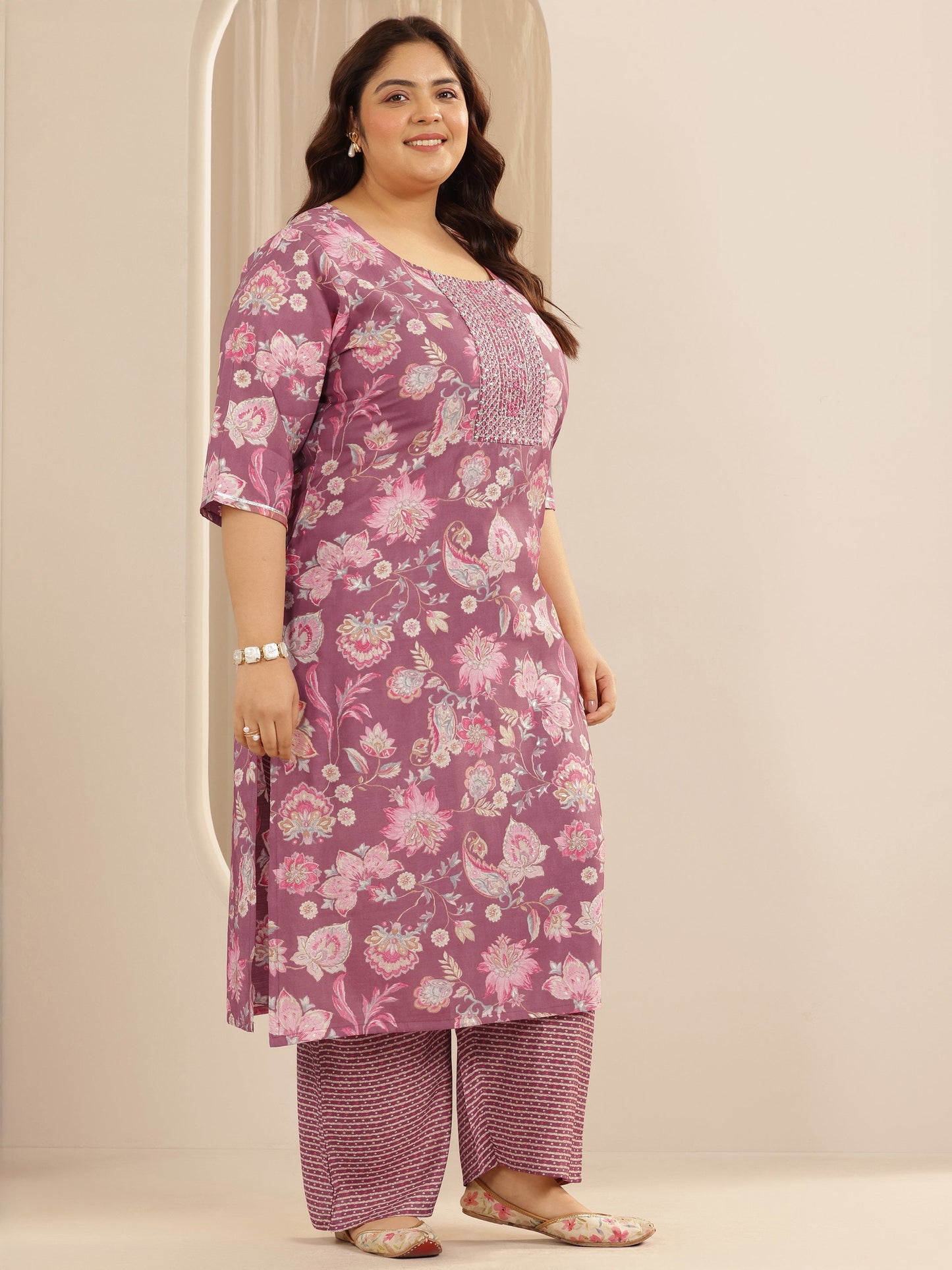 Plus Size Mauve Printed Silk blend Straight Suit Set With Dupatta