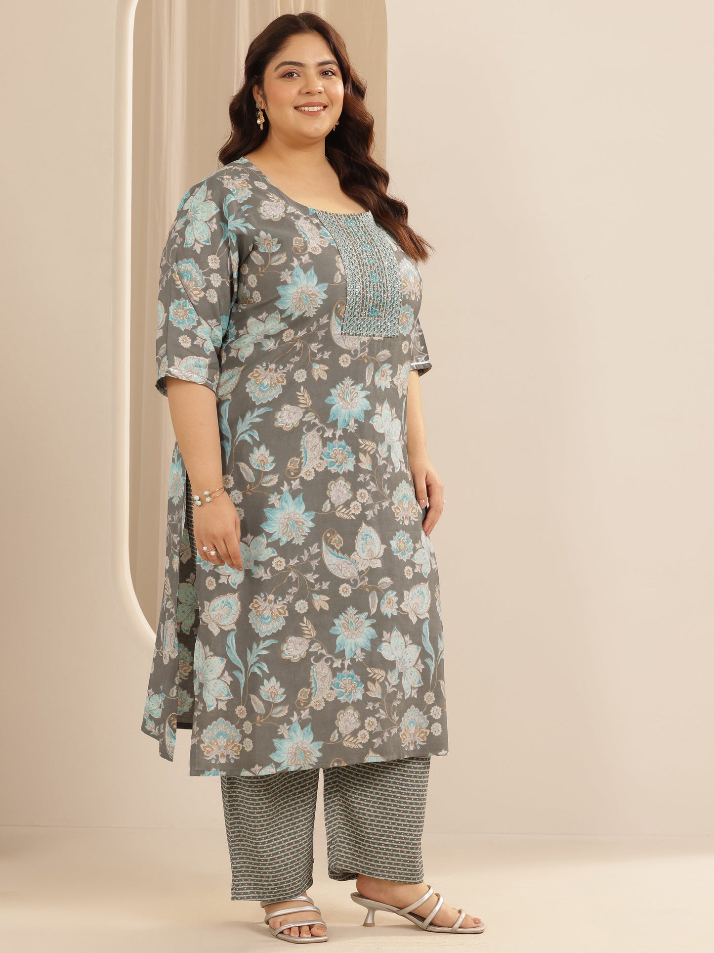 Plus Size Grey Printed Silk blend Straight Suit Set With Dupatta