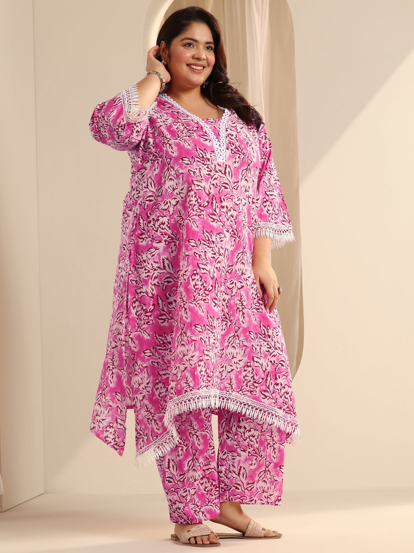Plus Size Pink Printed Cotton Blend Straight Kurta Set