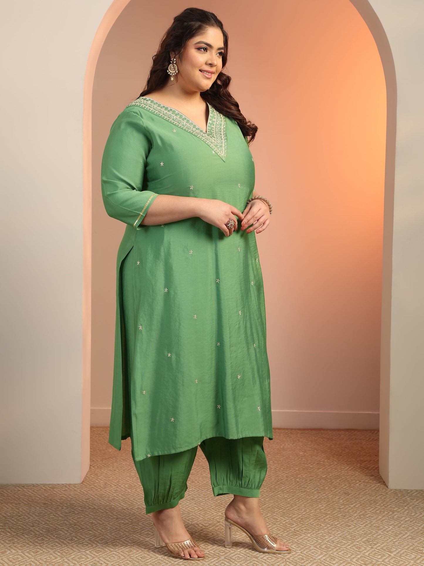 Plus Size Green Embroidered Silk blend Straight Suit Set With Dupatta
