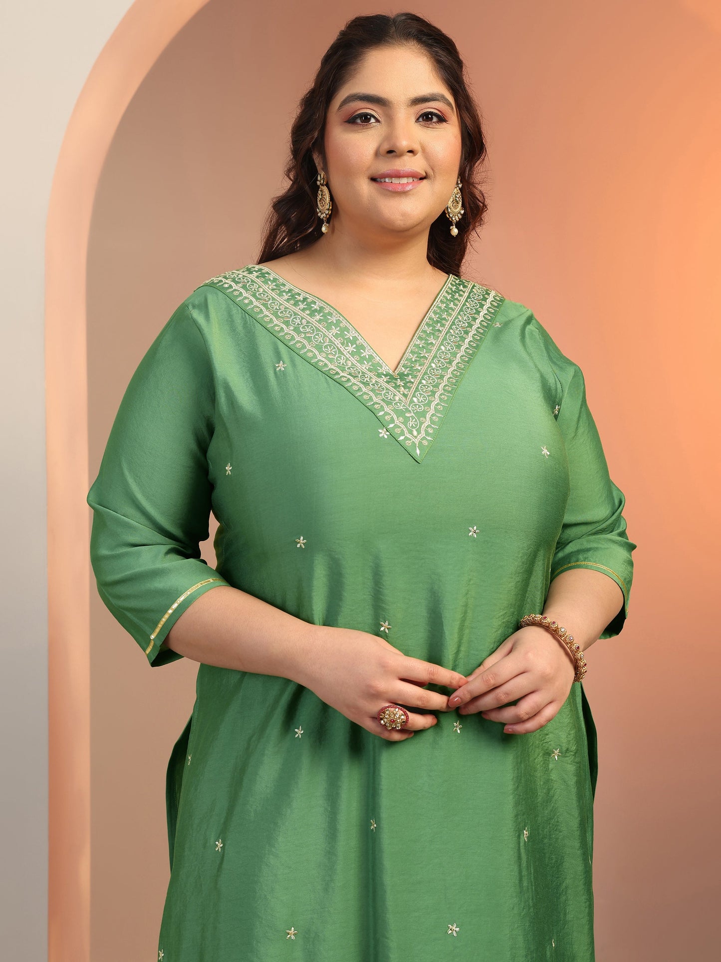 Plus Size Green Embroidered Silk blend Straight Suit Set With Dupatta