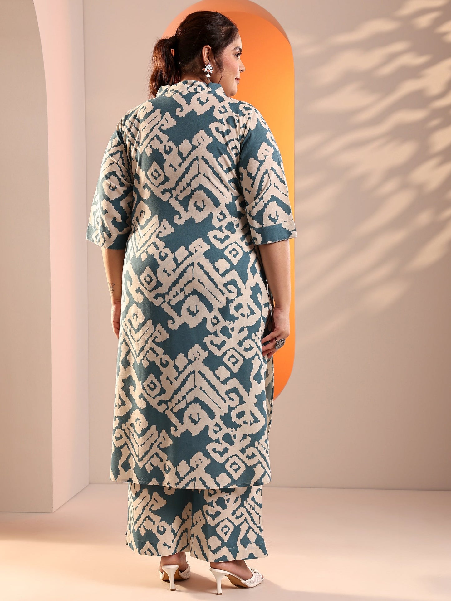 Plus Size Blue Printed Cotton Blend Straight Kurta Set