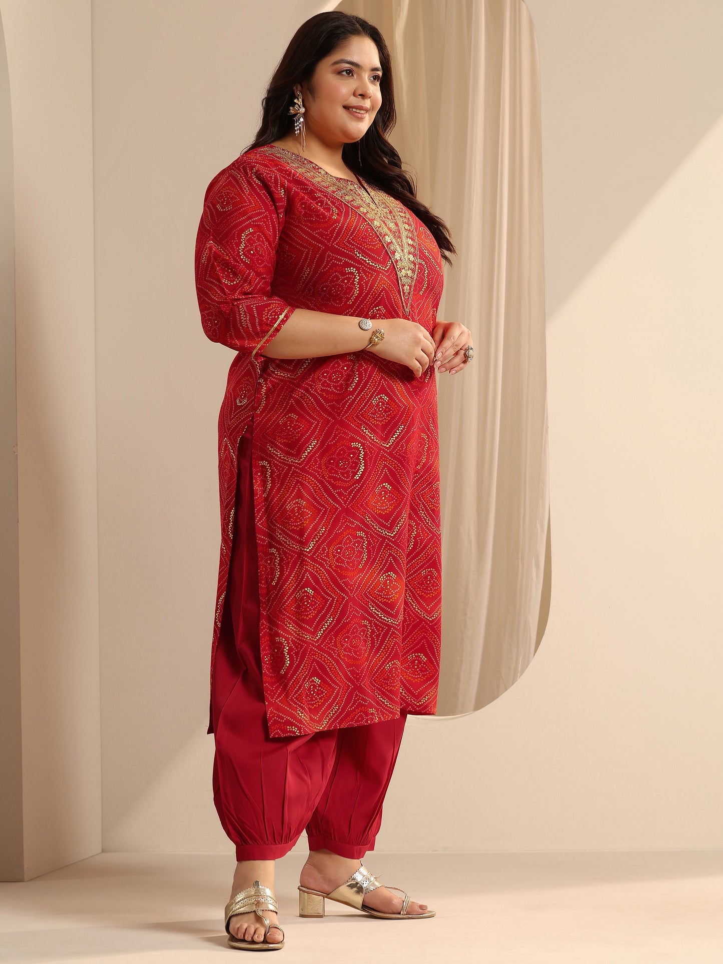 Plus Size Red Printed Silk blend Straight Suit Set With Dupatta