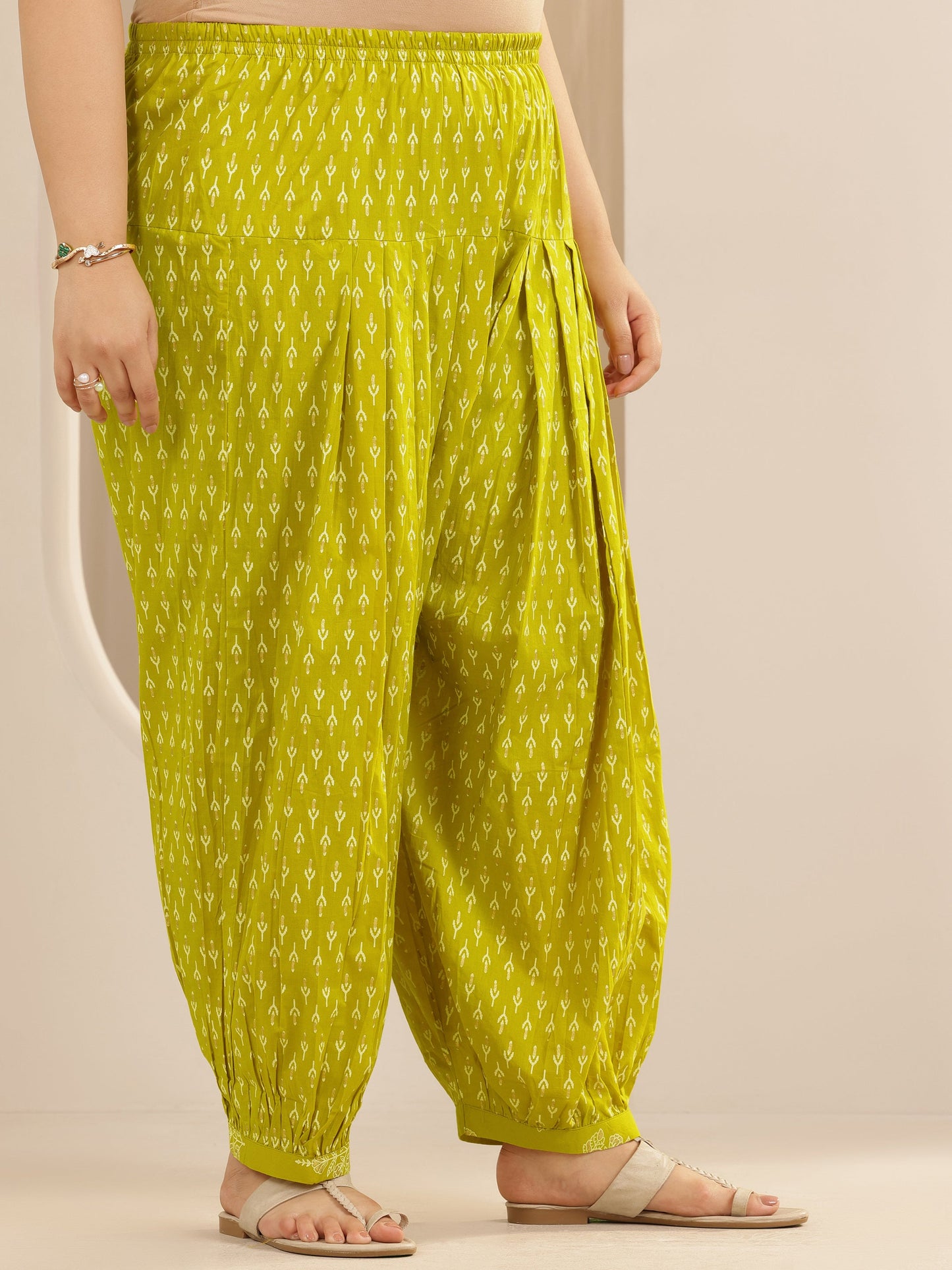Plus Size Green Printed Cotton Straight Suit Set With Dupatta