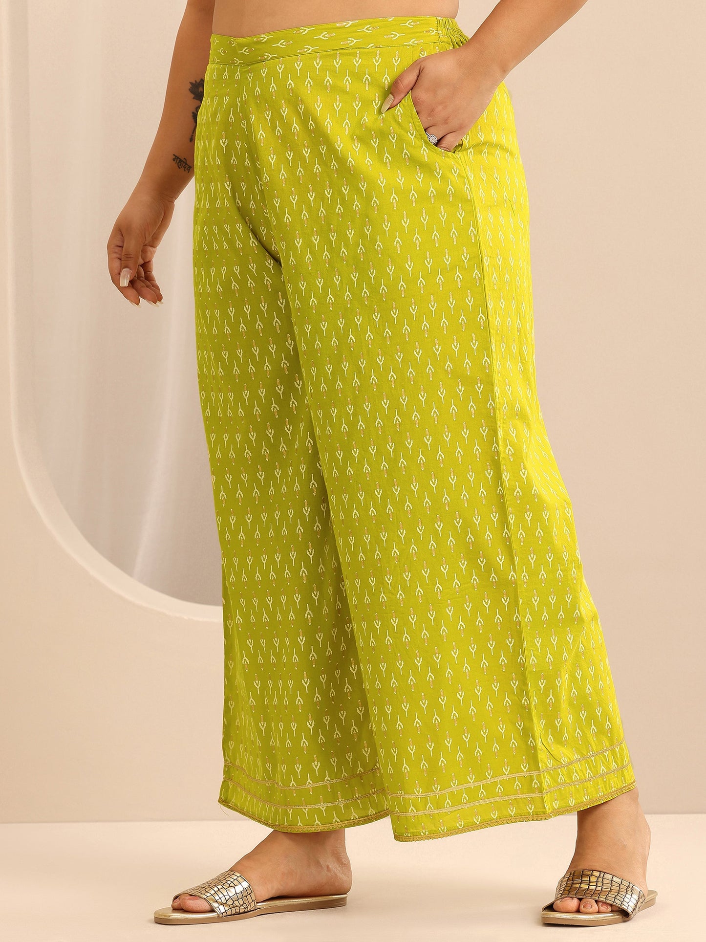 Plus Size Green Printed Cotton Straight Suit Set With Dupatta
