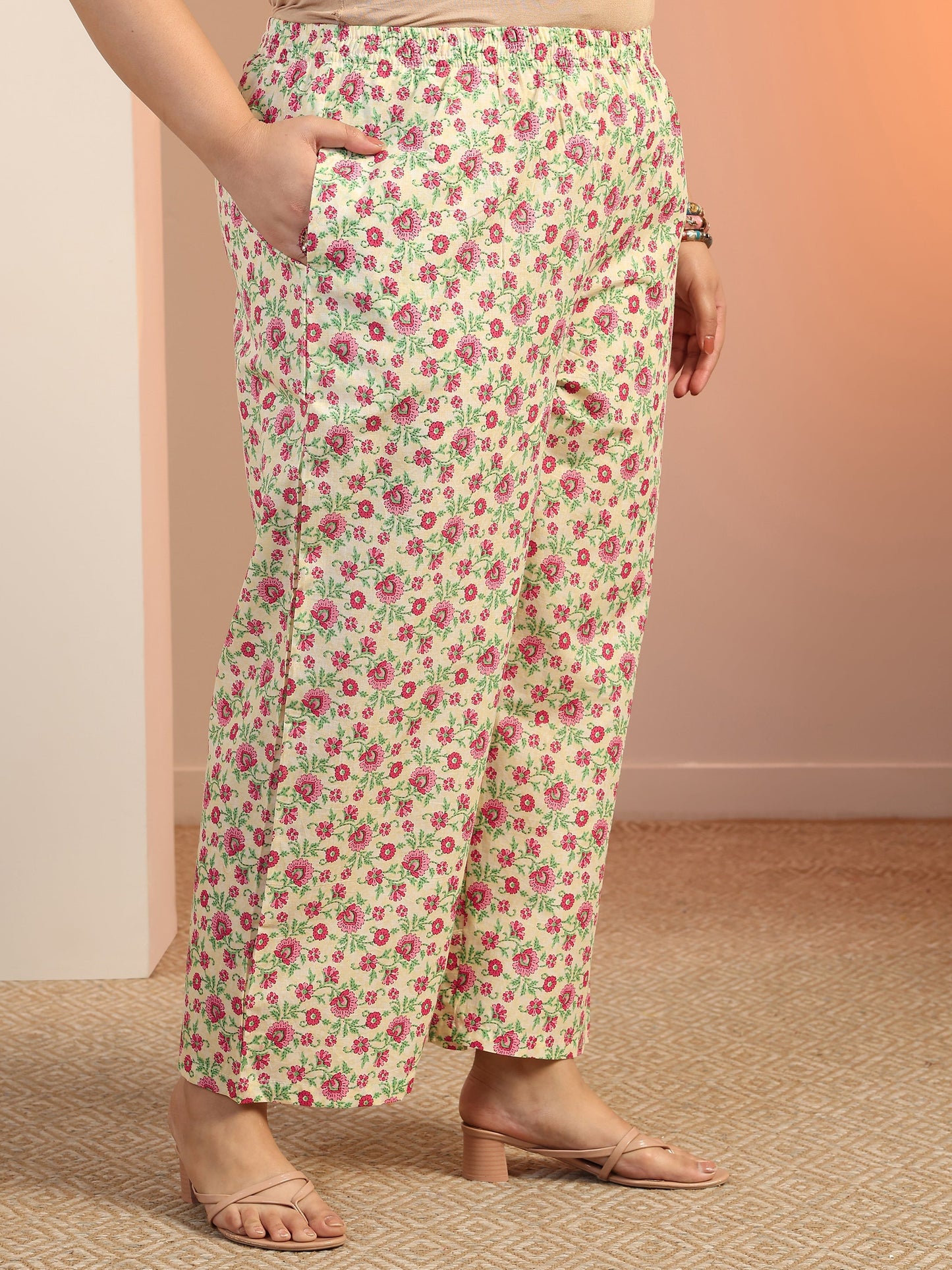 Plus Size Off white Floral Printed Cotton Straight Suit Set With Dupatta