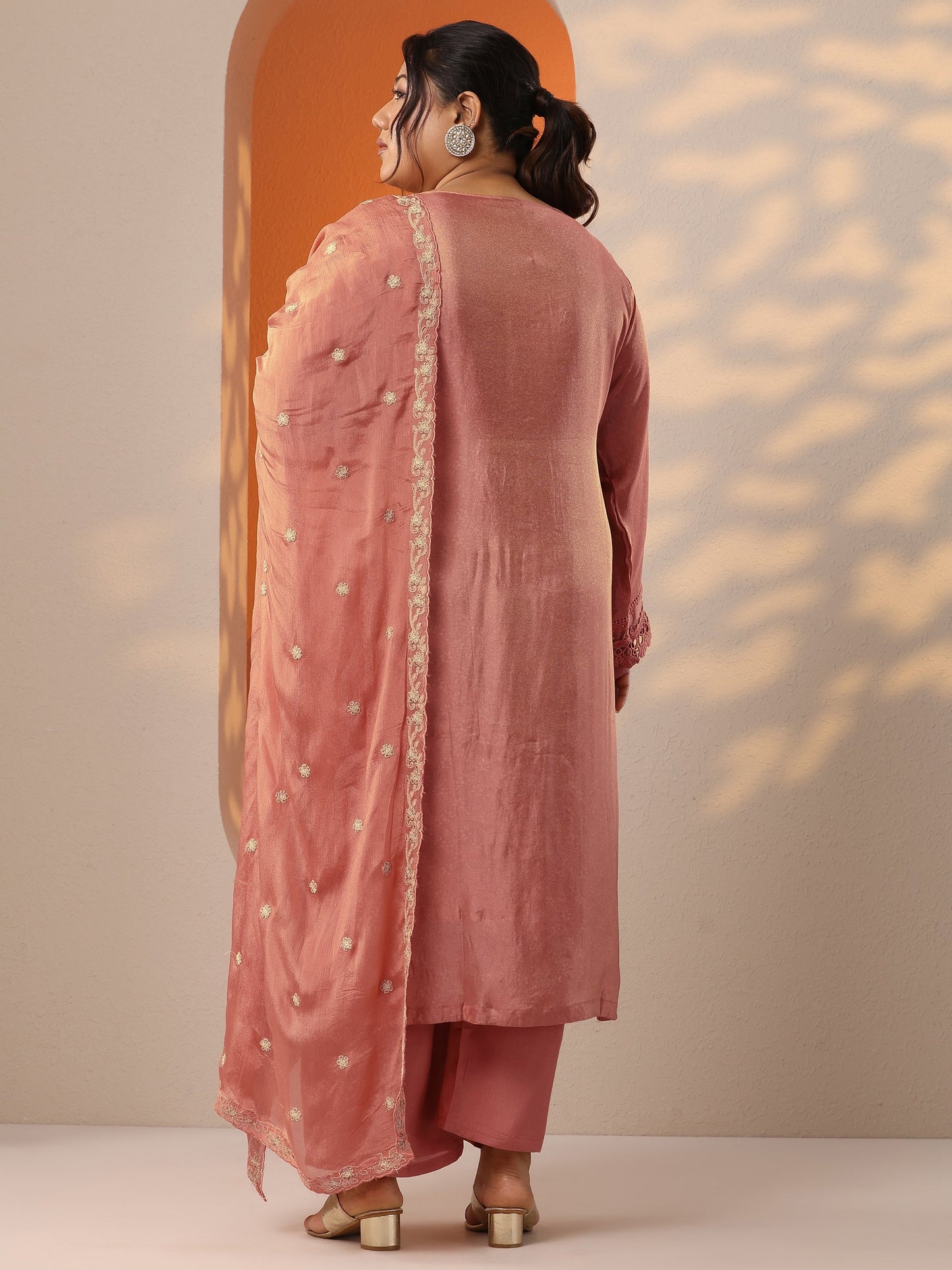Plus Size Peach Printed Crepe Straight Suit Set With Dupatta