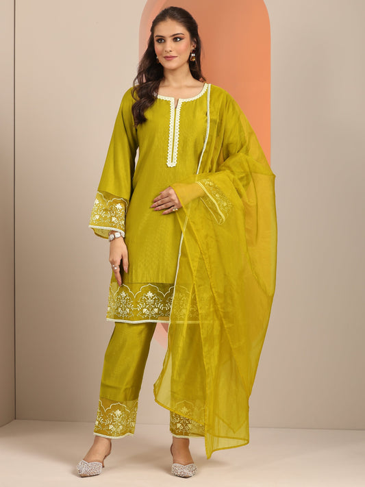 Green Embroidered Silk Blend Straight Suit Set With Dupatta