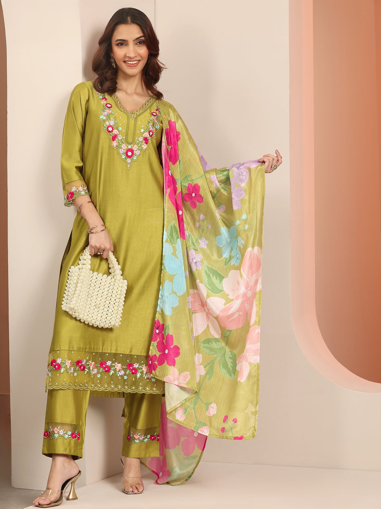Green Embroidered Silk Blend Straight Suit Set With Dupatta