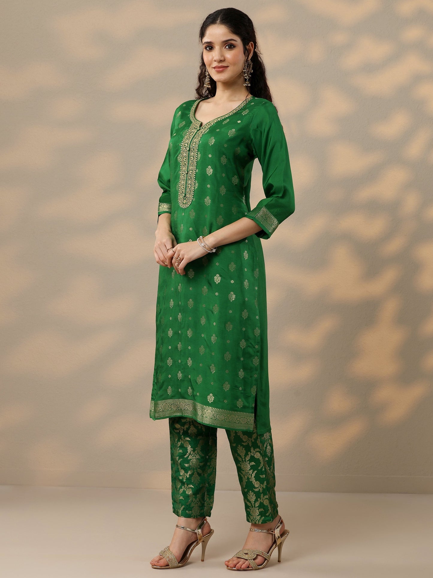Green Woven Design Silk Blend Straight Suit Set With Dupatta