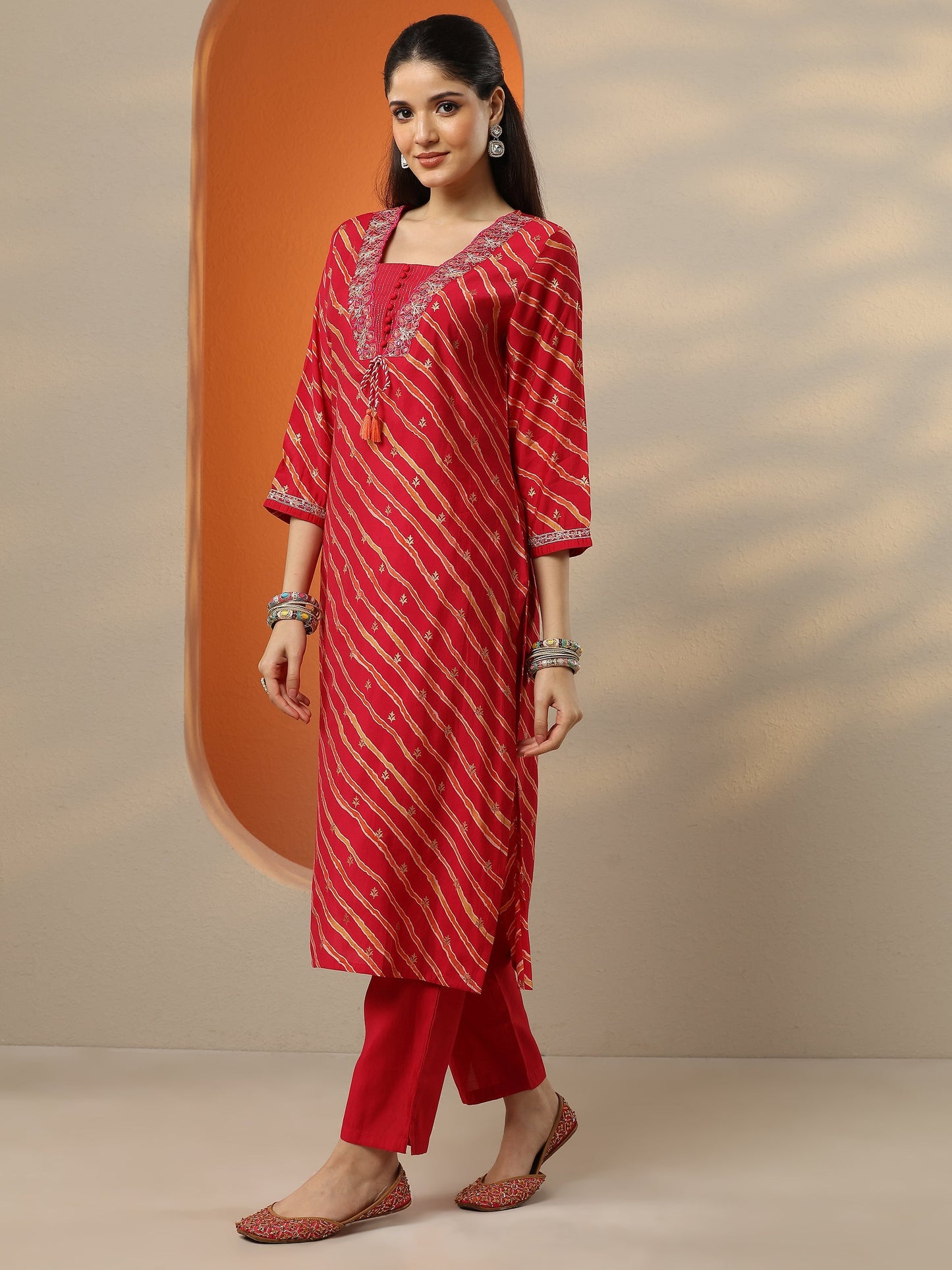 Pink Printed Silk blend Straight Suit Set With Dupatta