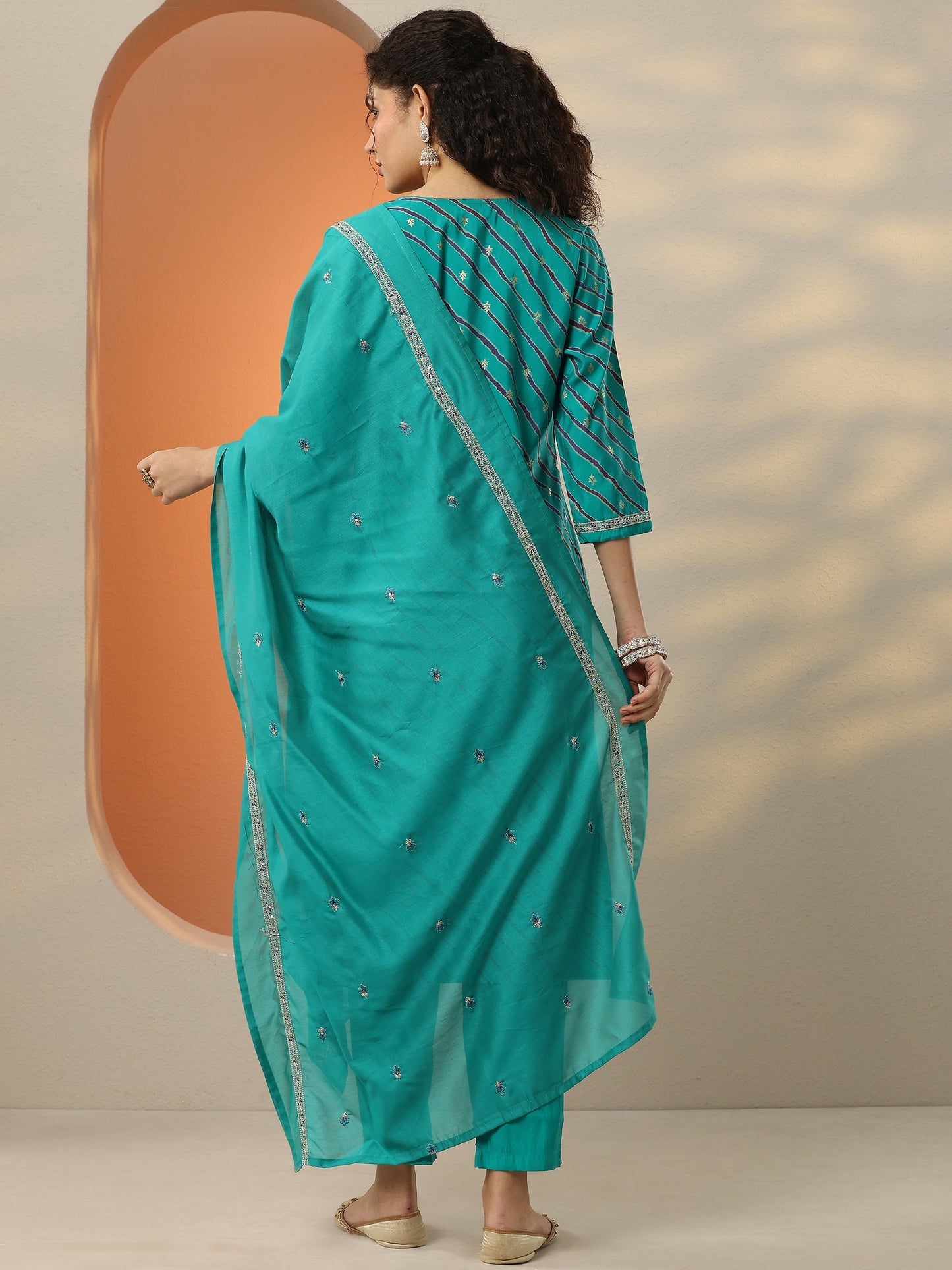 Green Printed Silk Blend  Straight Suit Set With Dupatta