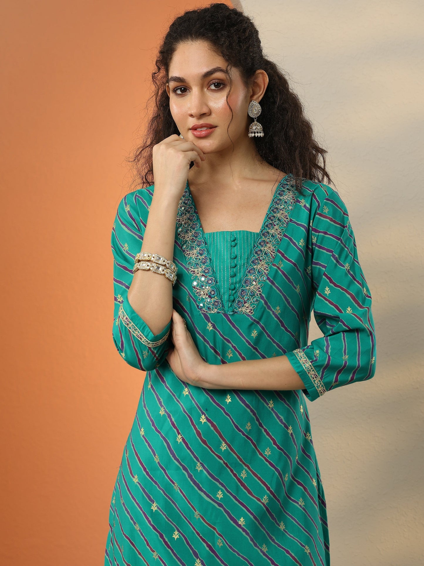 Green Printed Silk Blend  Straight Suit Set With Dupatta