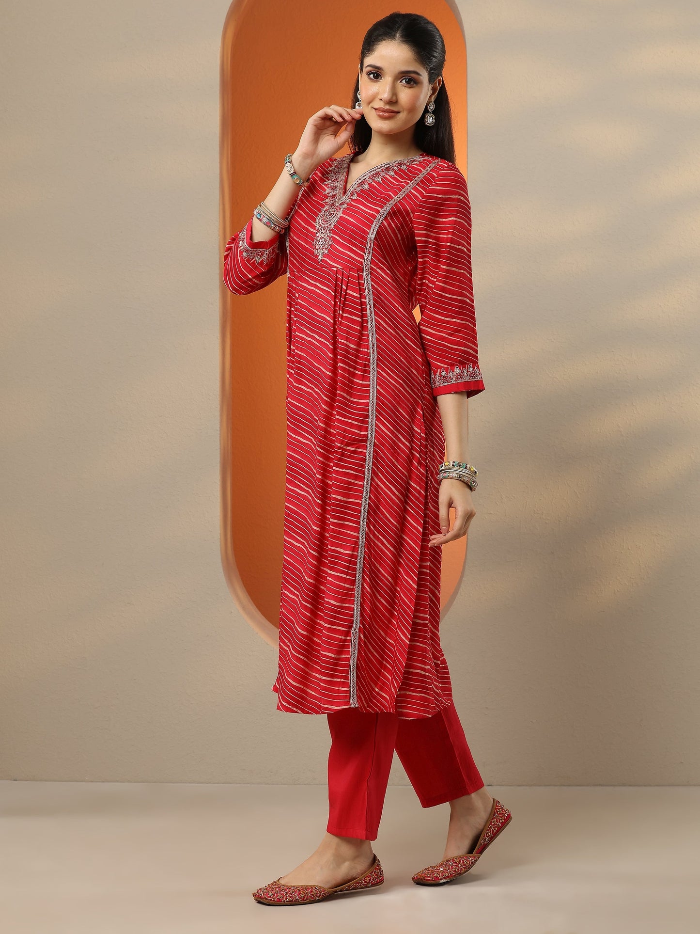 Pink Printed Silk blend Straight Suit Set With Dupatta