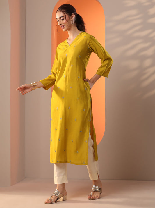 Yellow Embroidered Silk Blend Straight Kurta