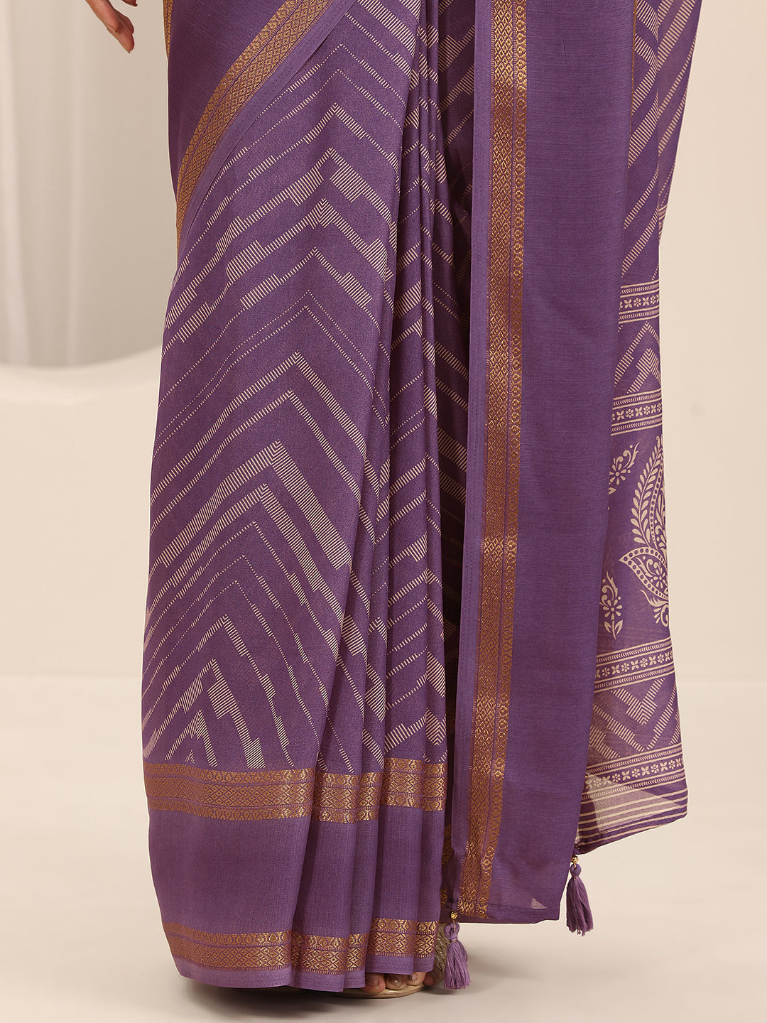 Purple Printed Georgette Saree With Unstitched Blouse Piece