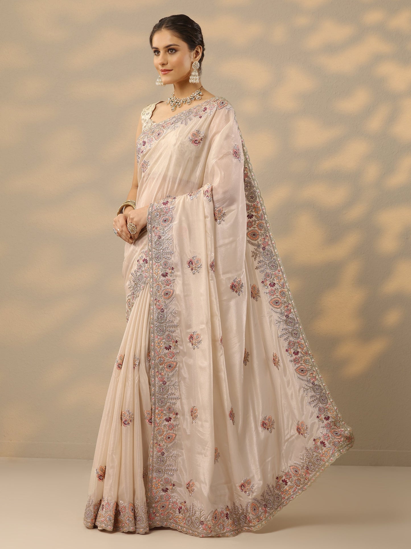 Cream Embroidered Crepe Saree With Unstitched Blouse Piece