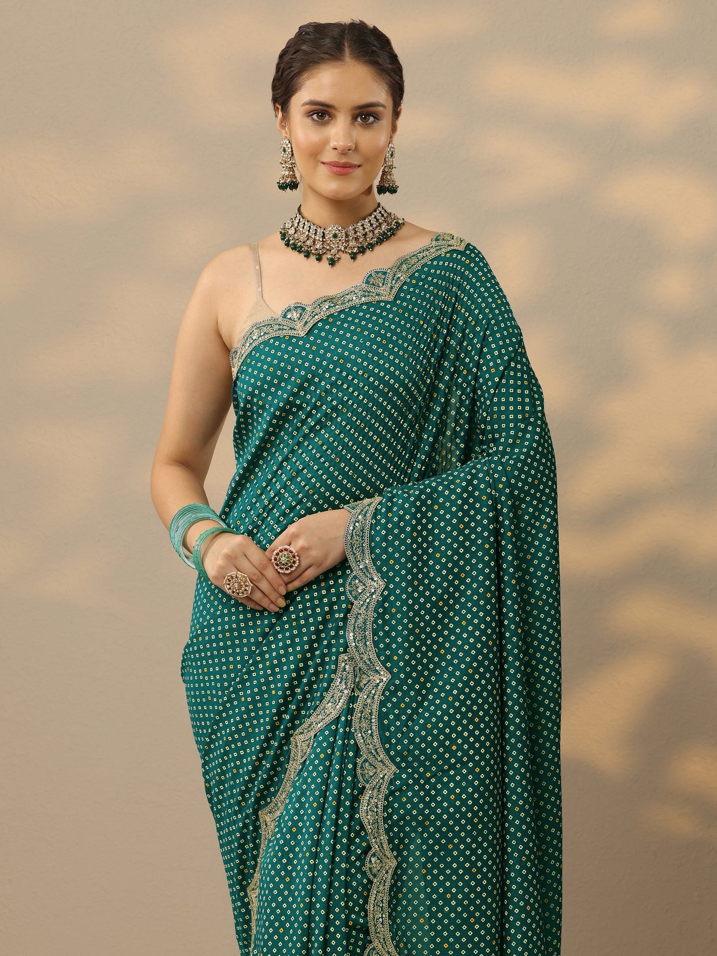 Green Bandhani  Printed Silk Blend Saree With Unstitched Blouse Piece