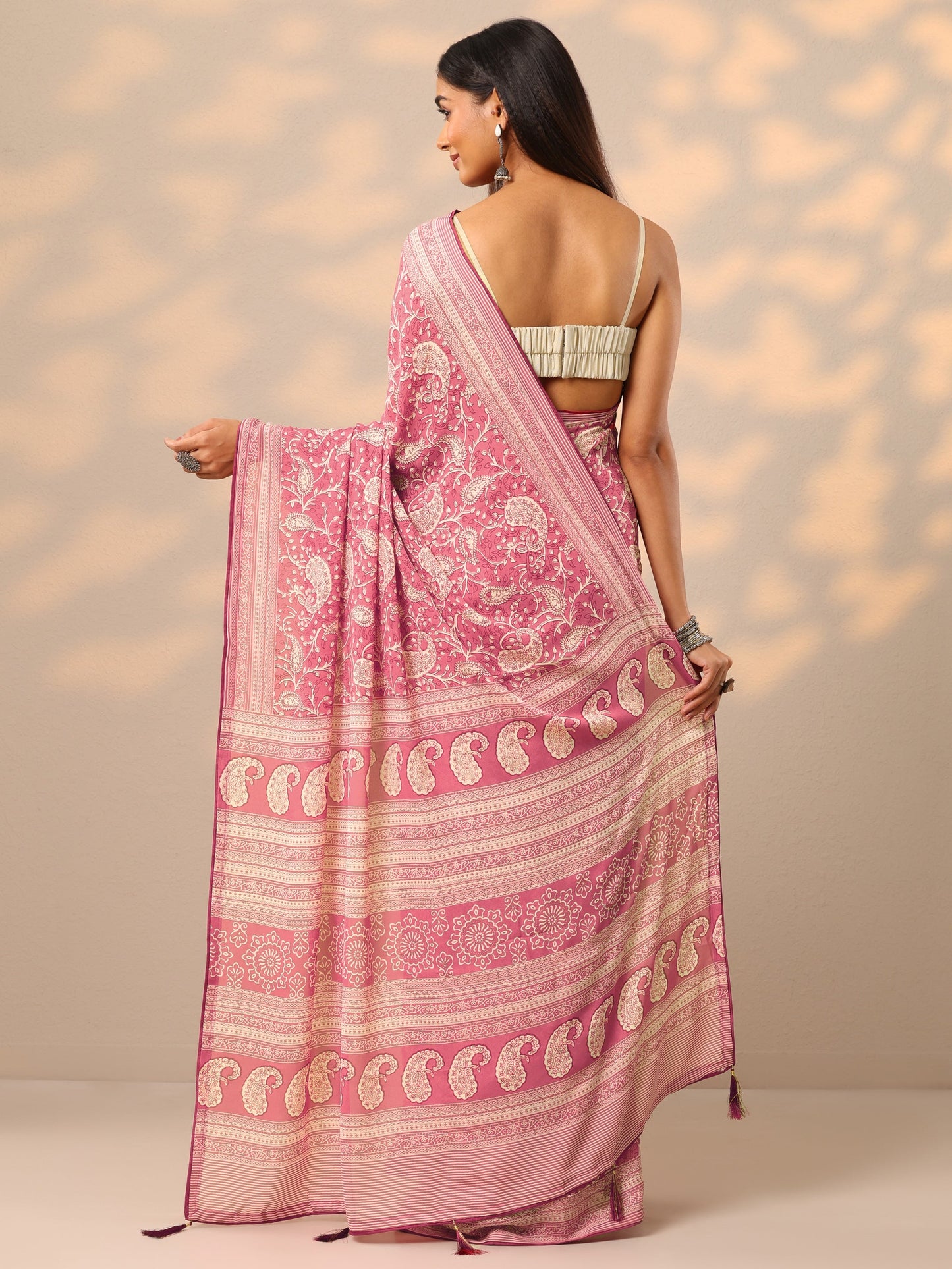 Peach Printed Georgette Saree With Unstitched Blouse Piece