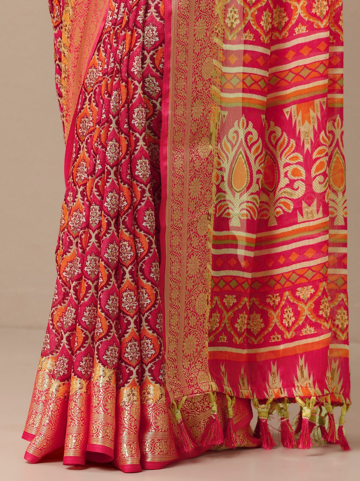 Magenta Printed Banarasi Georgette Saree With Unstitched Blouse Piece