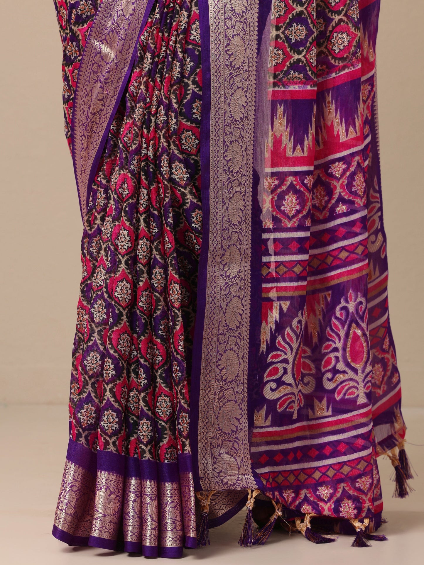 Purple Printed Georgette Saree With Unstitched Blouse Piece