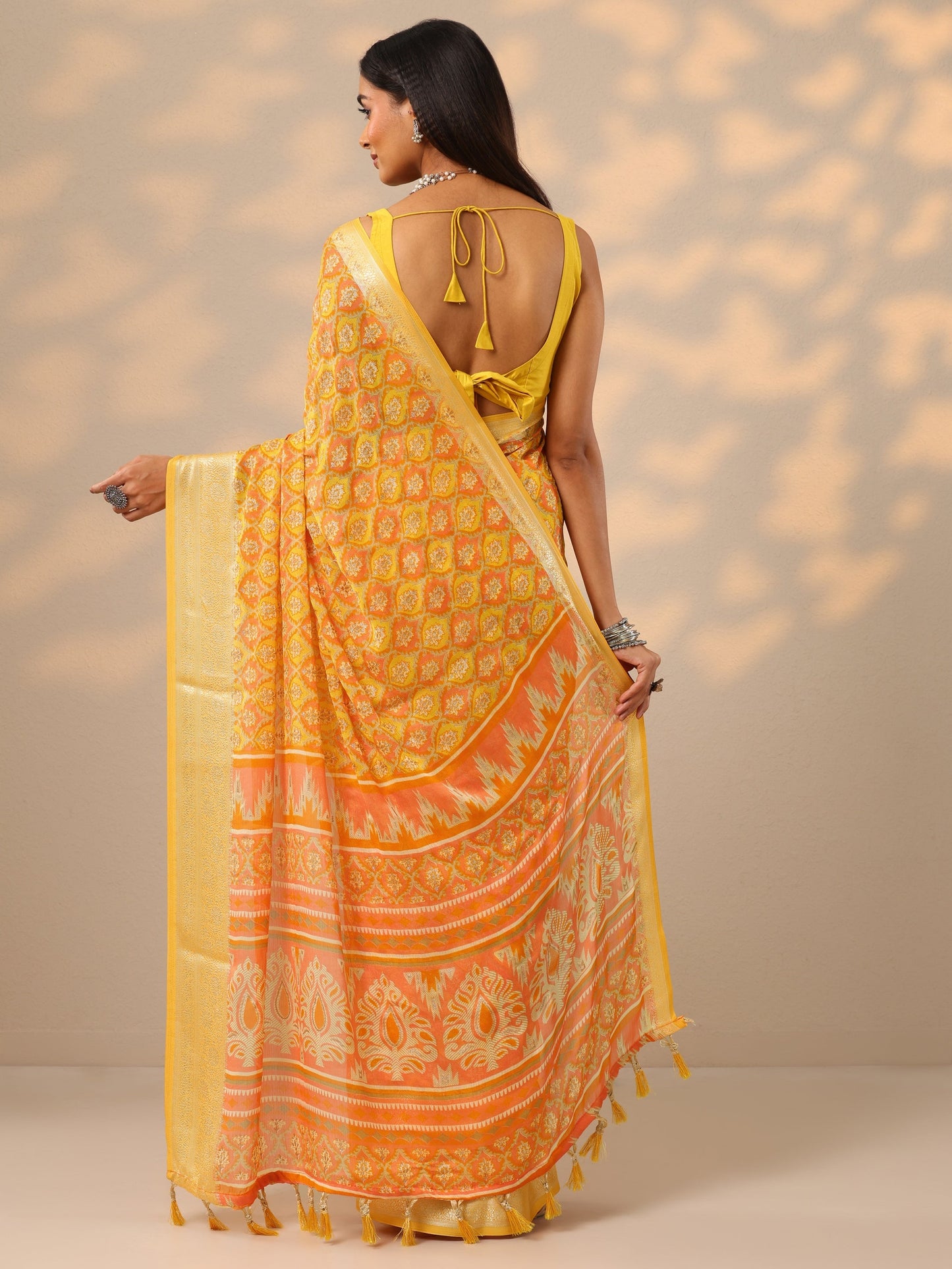 Yellow Printed Georgette Saree With Unstitched Blouse Piece