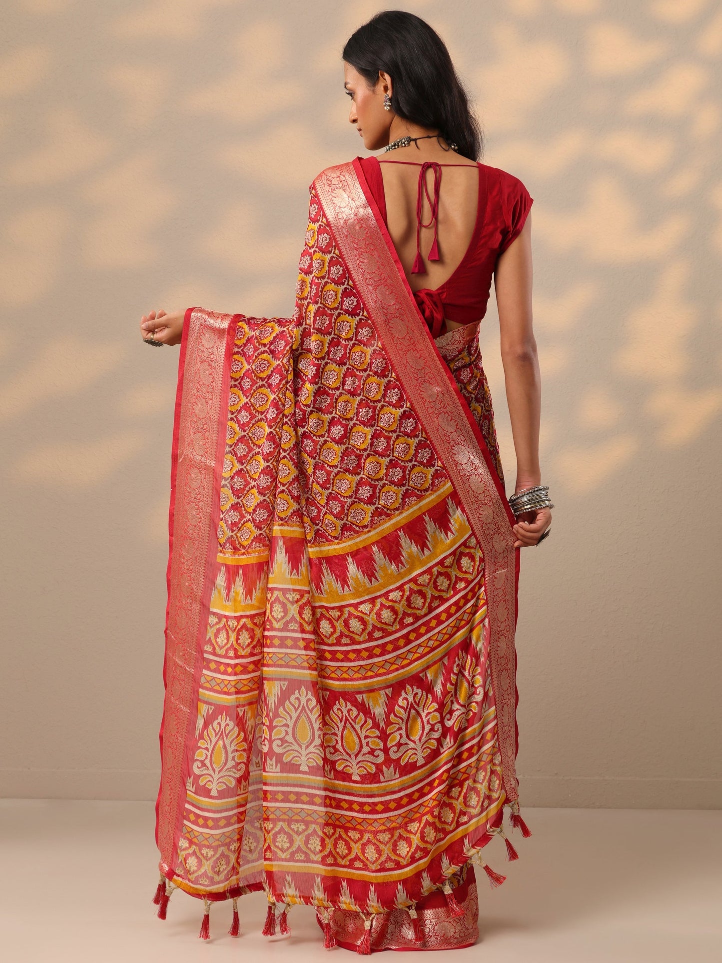 Red Printed Banarasi Georgette Saree With Unstitched Blouse Piece