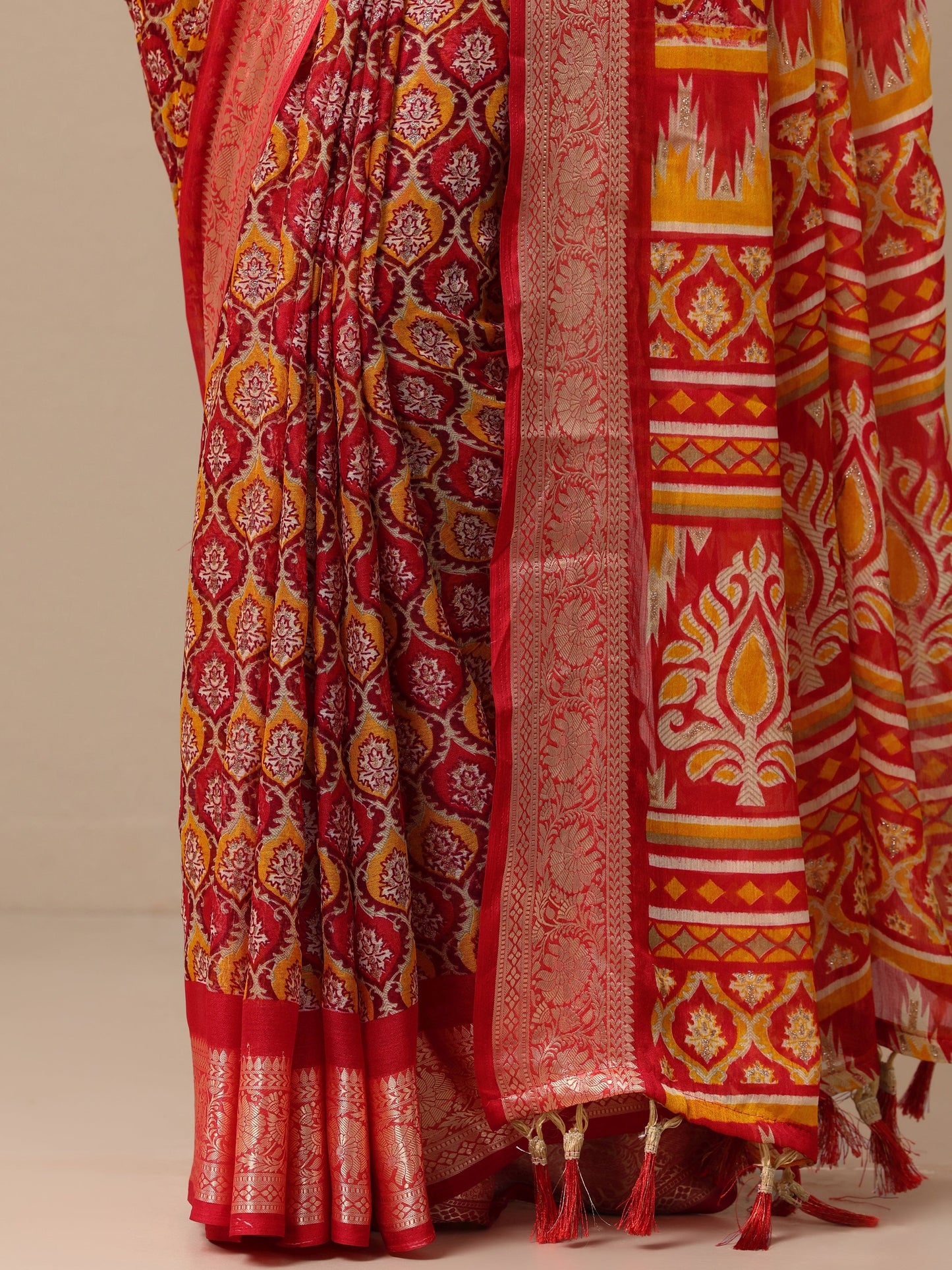 Red Printed Banarasi Georgette Saree With Unstitched Blouse Piece