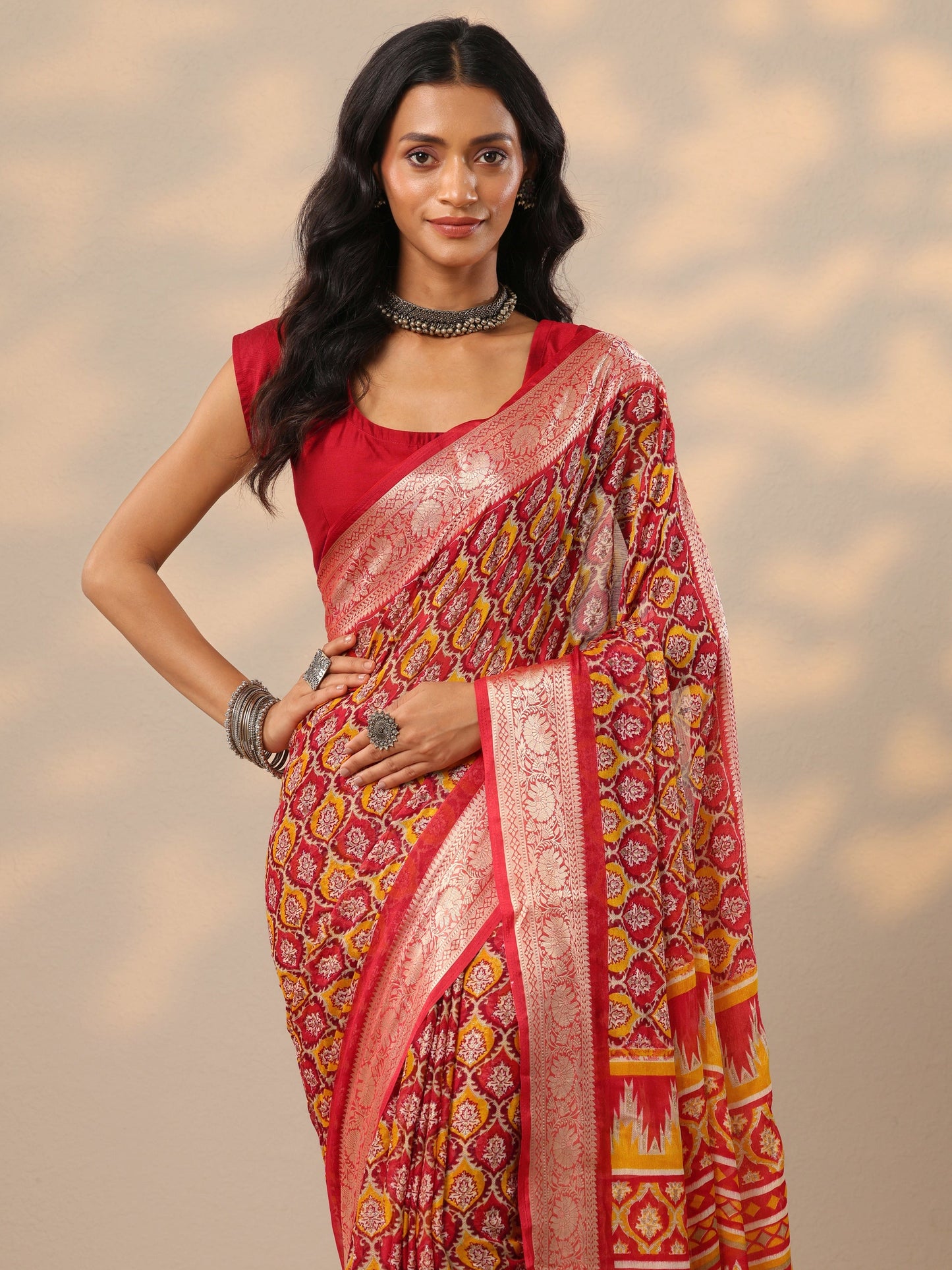 Red Printed Banarasi Georgette Saree With Unstitched Blouse Piece