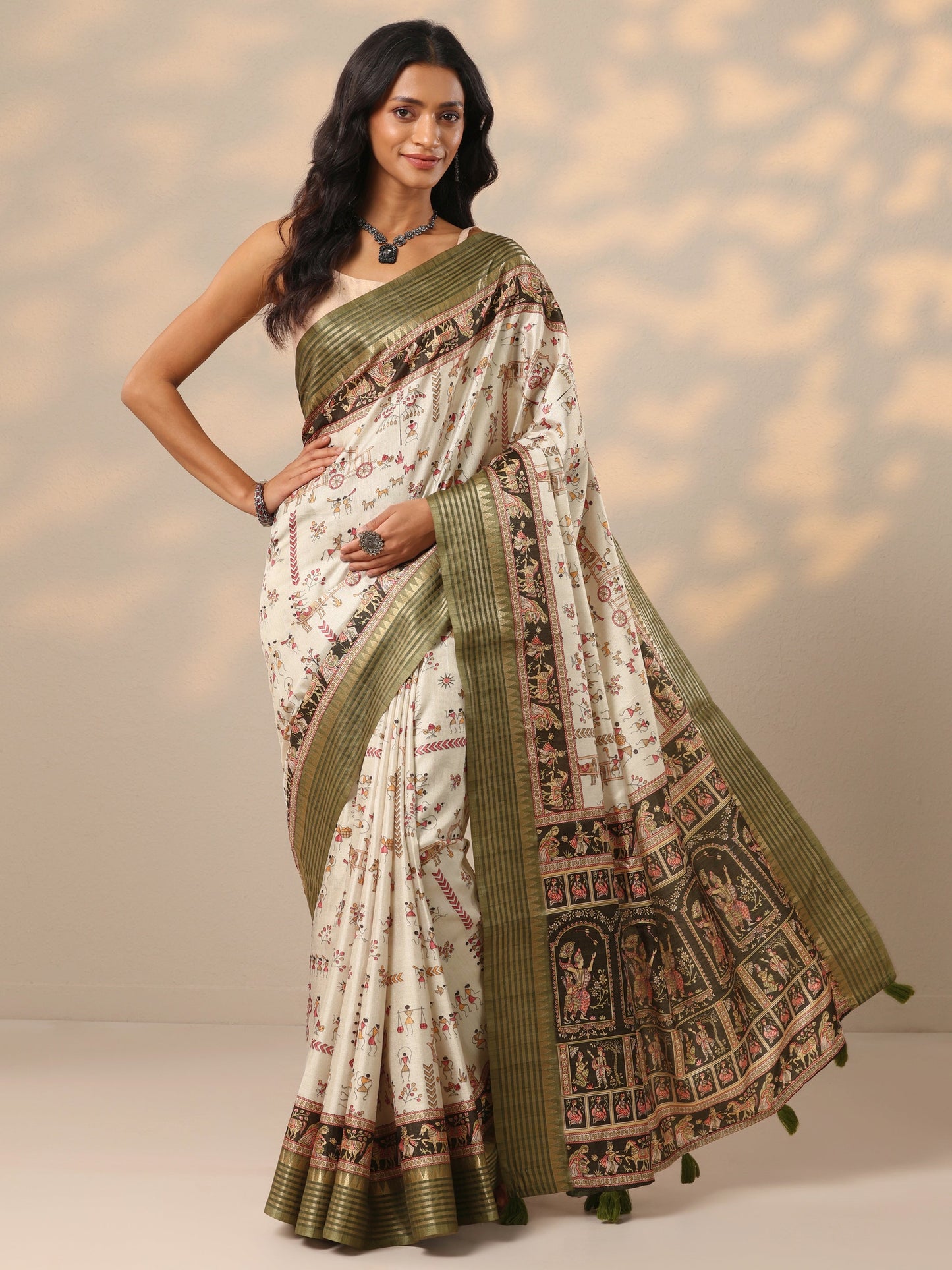 Green Printed Silk blend Saree With Unstitched Blouse Piece