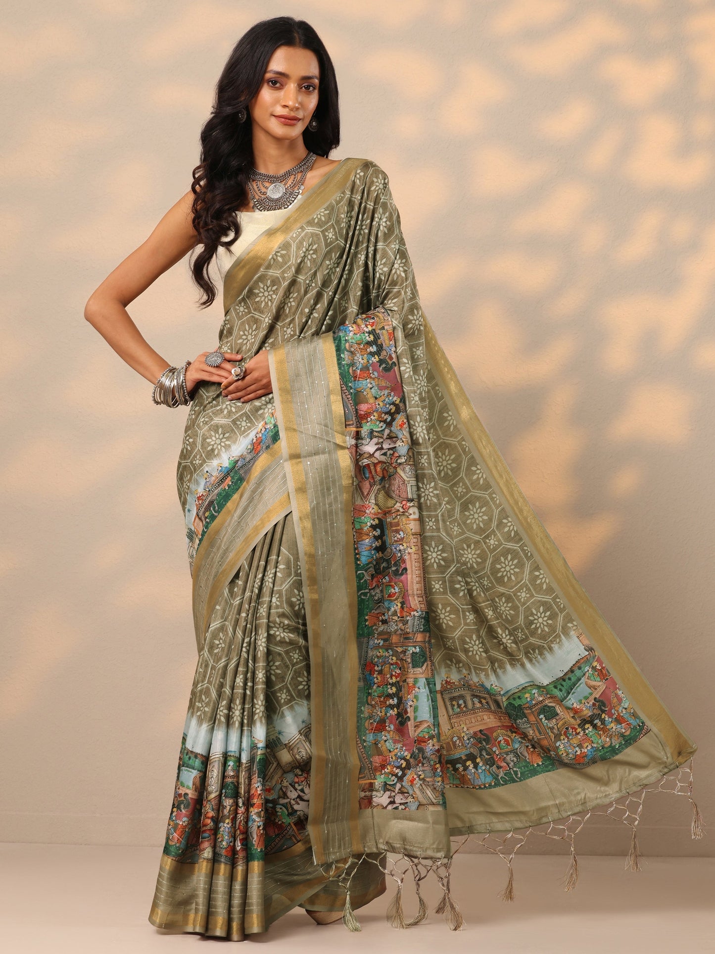 Beige Printed Silk blend Saree With Unstitched Blouse Piece