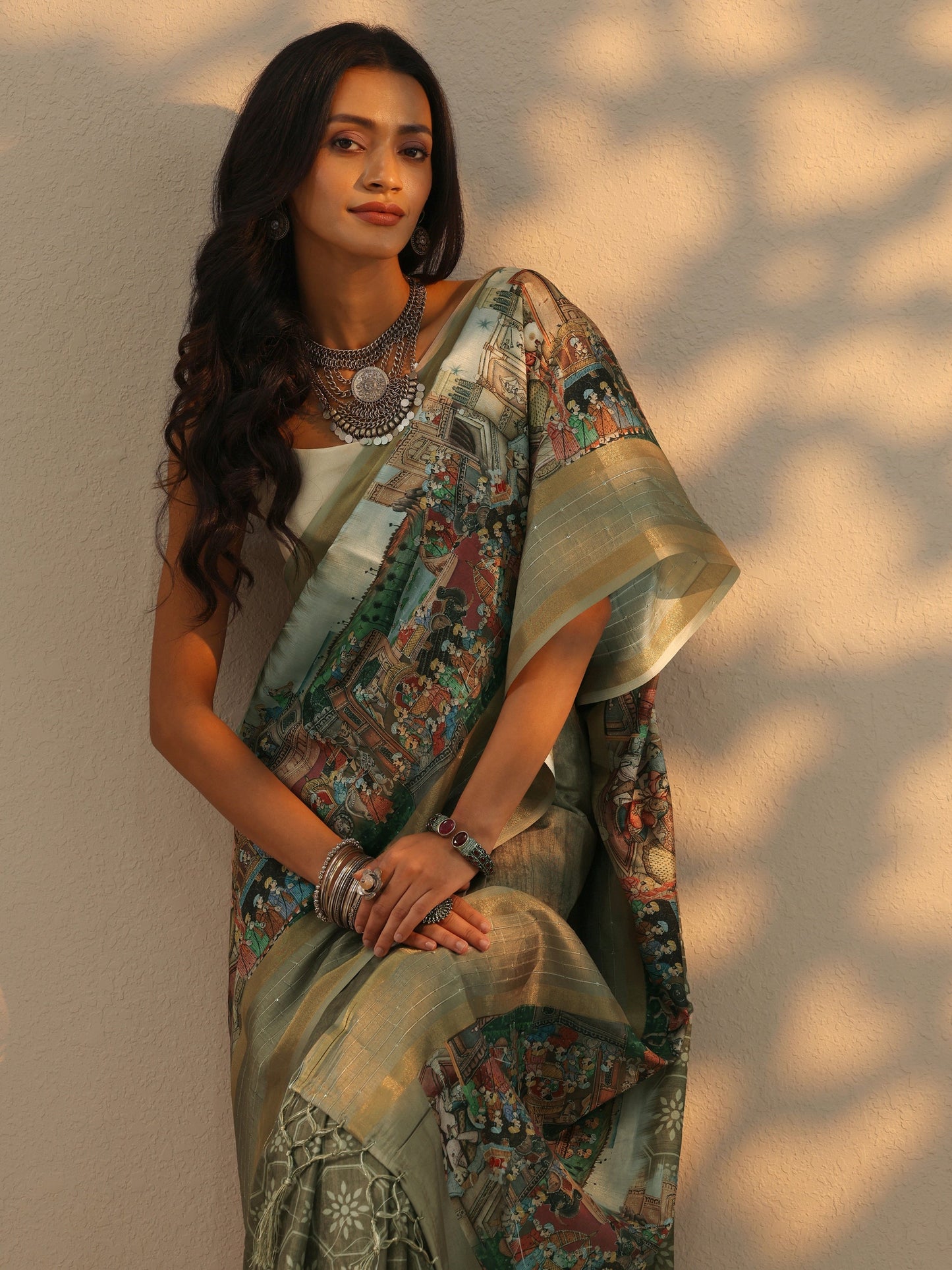 Beige Printed Silk blend Saree With Unstitched Blouse Piece