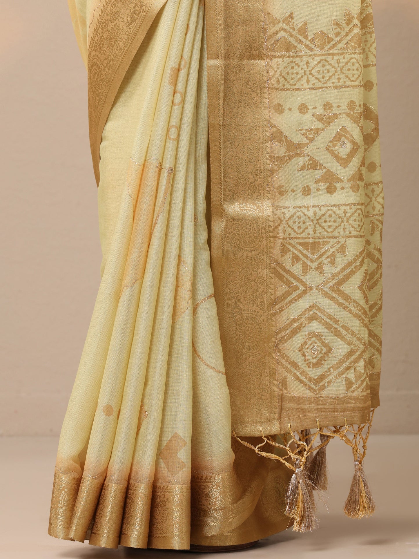 Gold Printed Silk Blend Sarees With Unstitched Blouse Piece