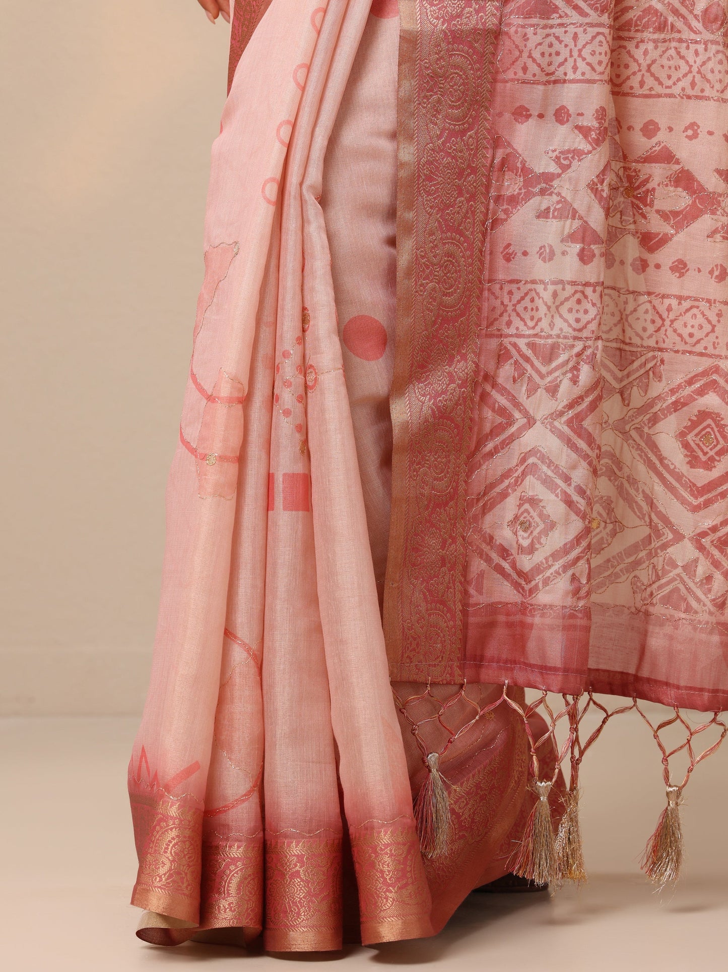 Peach Printed Silk Blend Sarees With Unstitched Blouse Piece