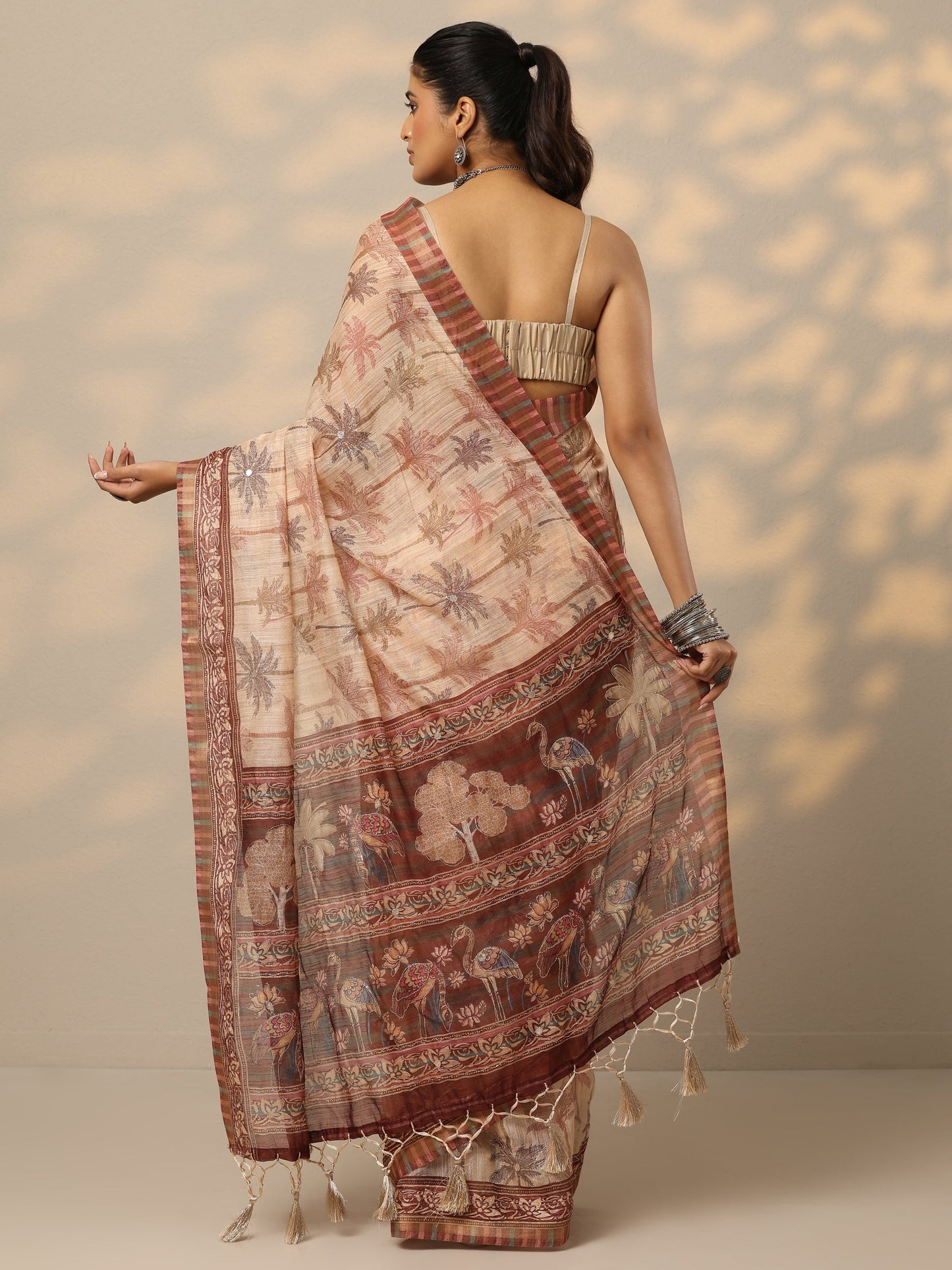 Tan Printed Cotton Blend Saree With Unstitched Blouse Piece