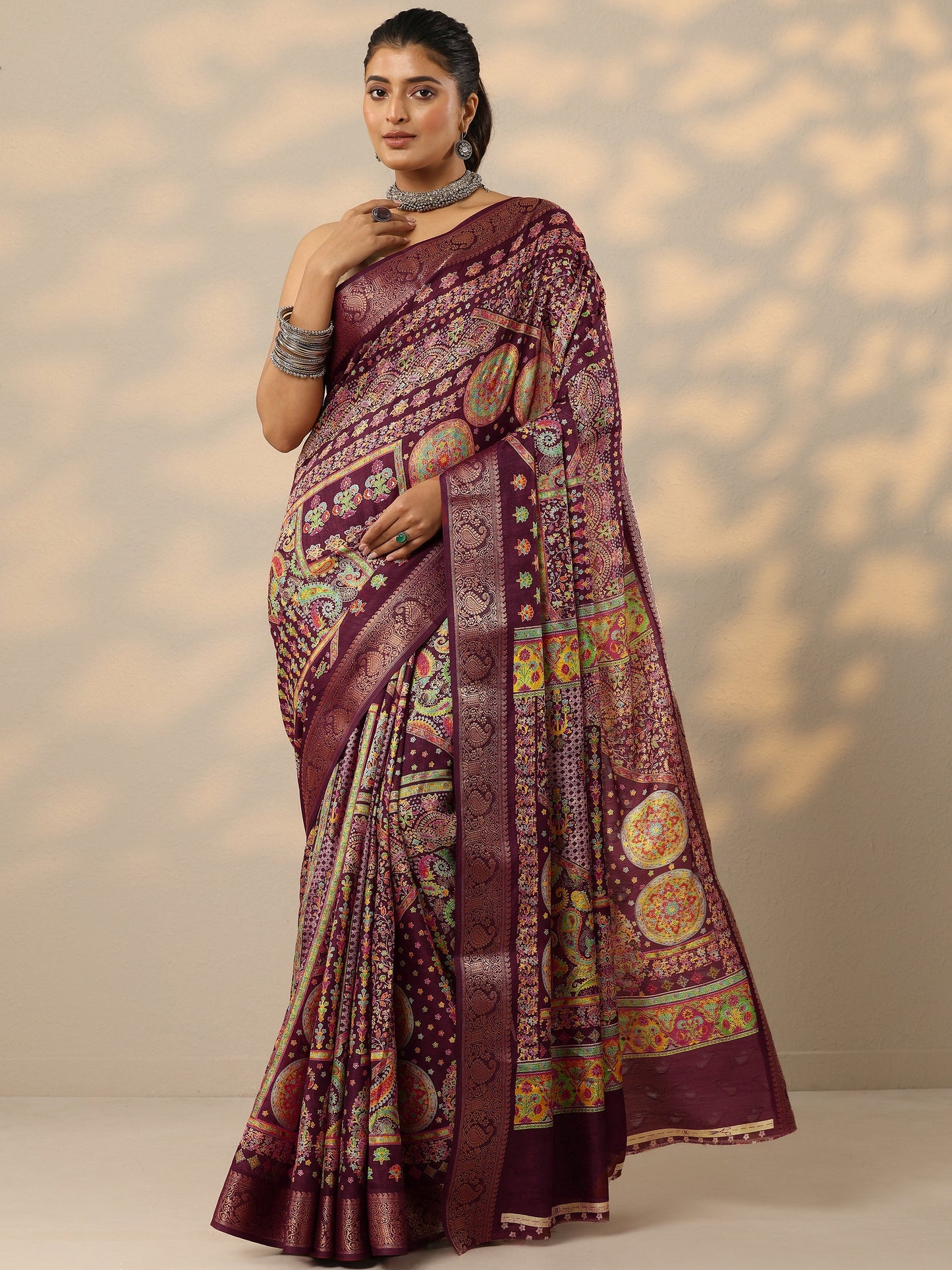 Burgundy Printed Silk Blend Saree With Unstitched Blouse Piece