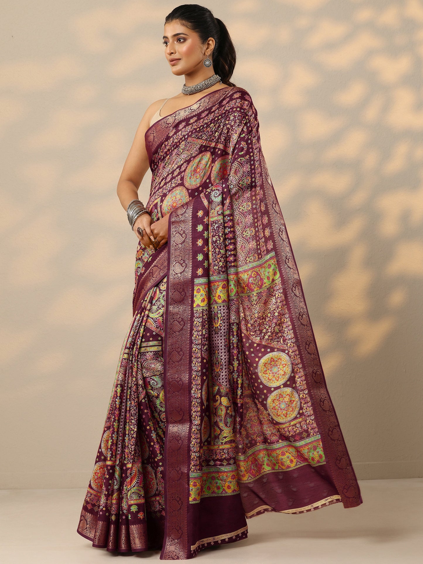 Burgundy Printed Silk Blend Saree With Unstitched Blouse Piece