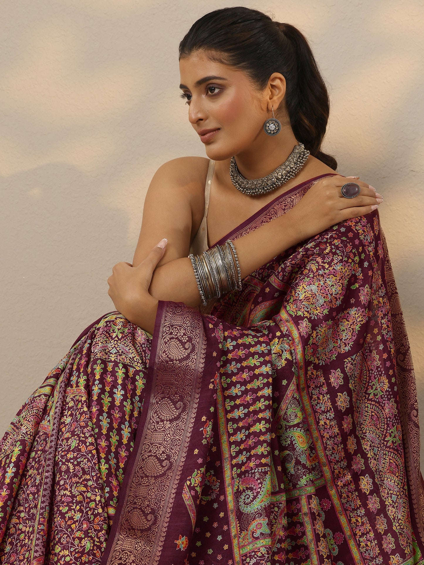 Burgundy Printed Silk Blend Saree With Unstitched Blouse Piece