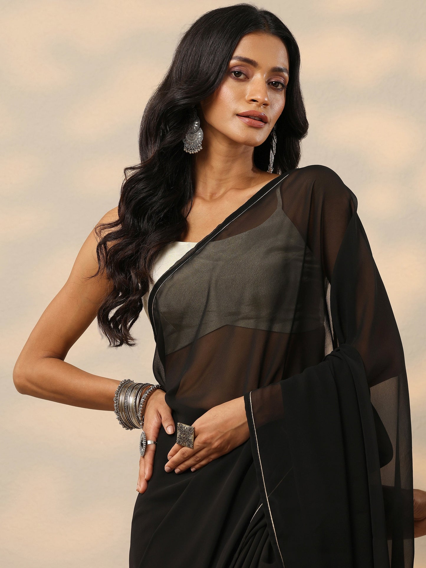 Black Solid Georgette Saree With Unstitched Blouse Piece