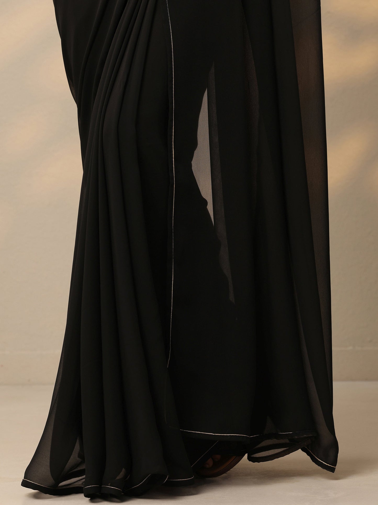 Black Solid Georgette Saree With Unstitched Blouse Piece