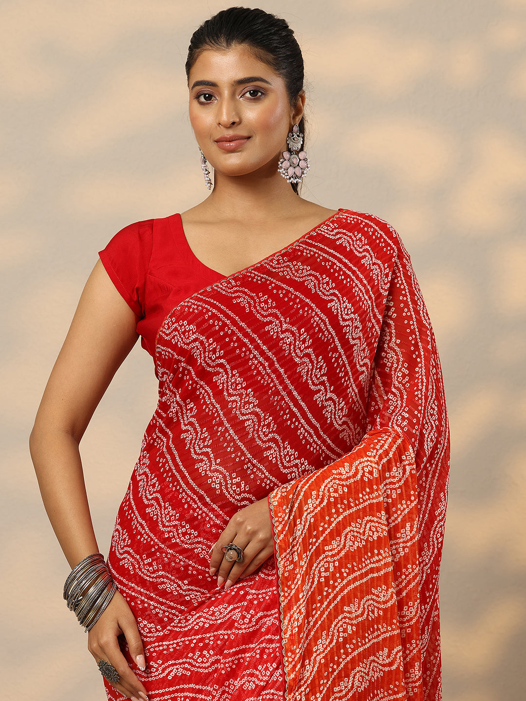 Red Bandhani Printed Chiffon Saree With Unstitched Blouse Piece
