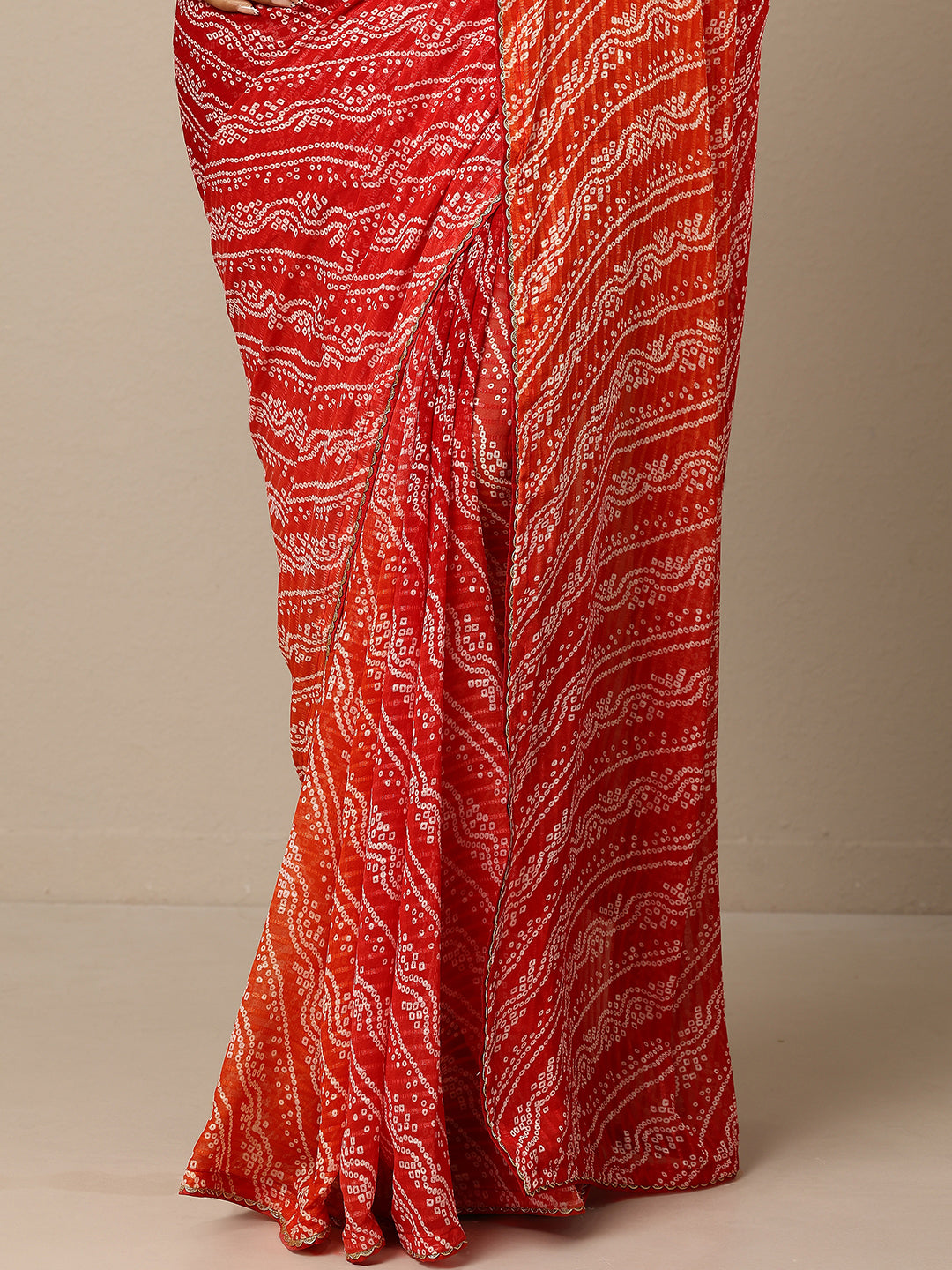 Red Bandhani Printed Chiffon Saree With Unstitched Blouse Piece