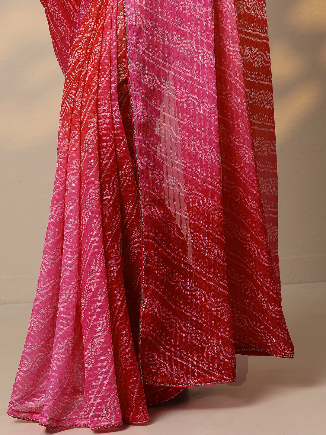 Pink Bandhani Printed Chiffon Saree With Unstitched Blouse Piece