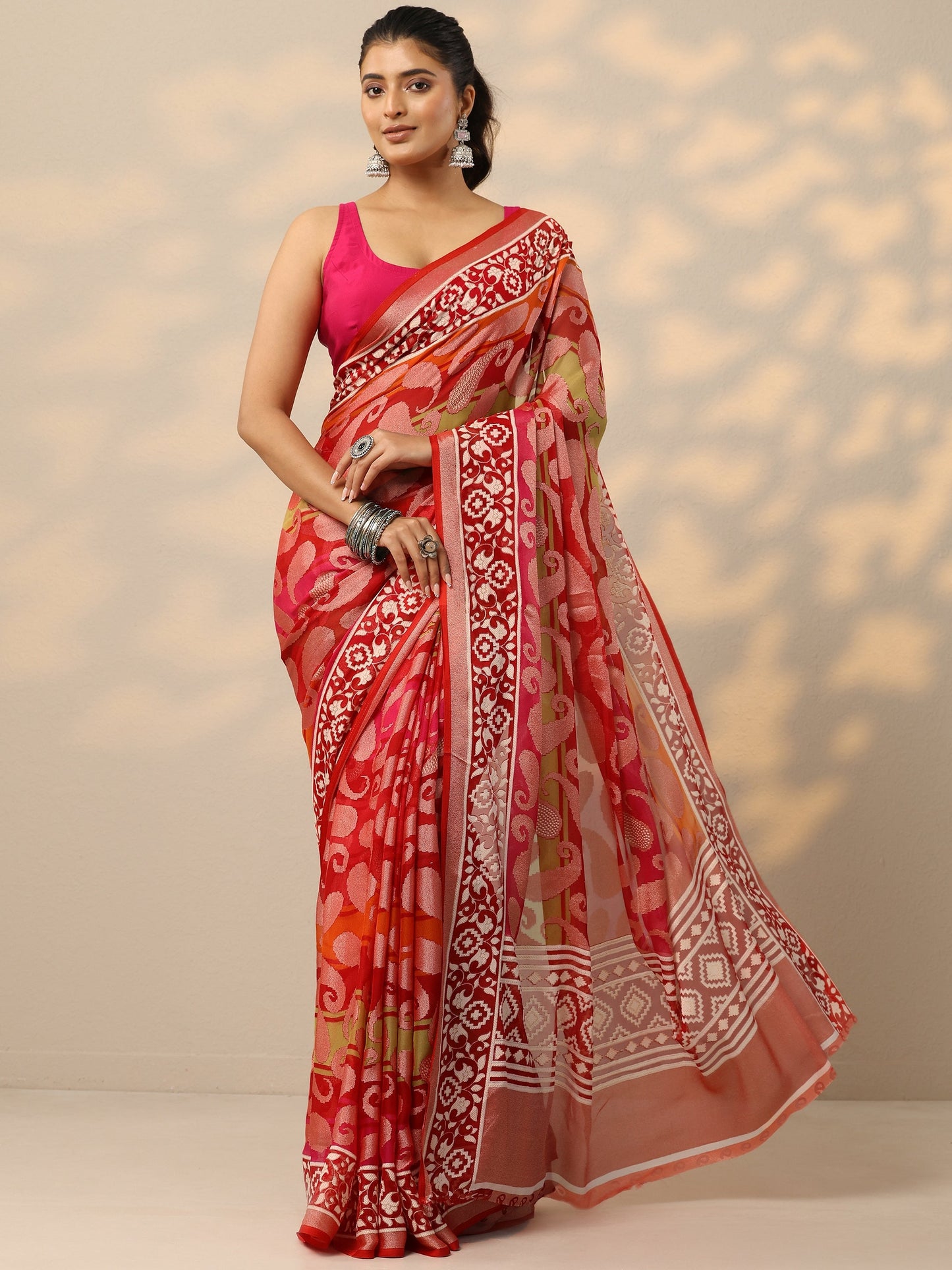 Pink Printed Georgette Saree With Unstitched Blouse Piece